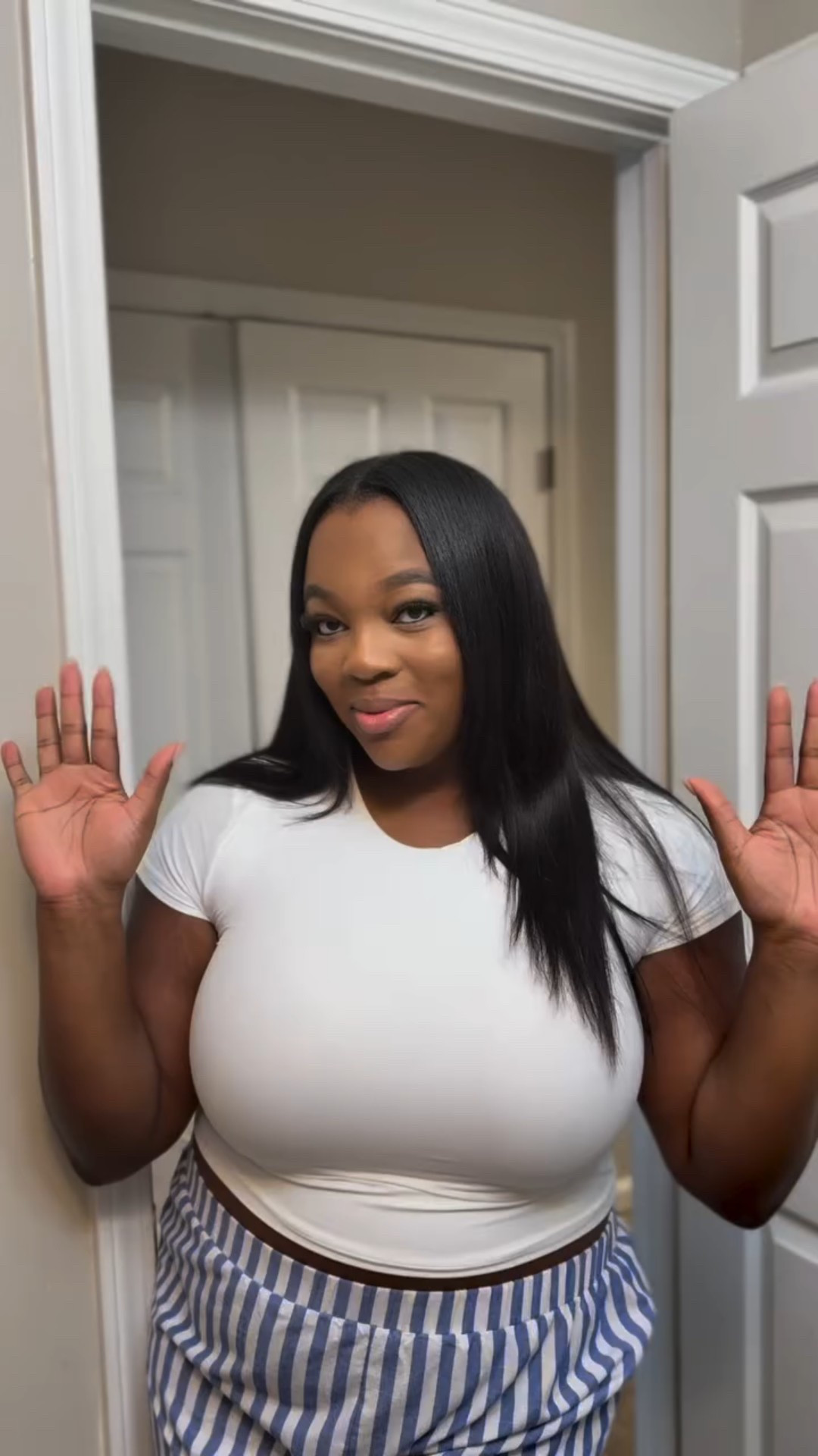 My everyday lip combo 💋 super natural + only 2 products.

 
Lipliner: @nyxcosmetics 
Lipgloss: @maybelline 

•
•
•

#cleangirlmakeup #lipcombo #everydaymakeup #softglam #grwmmakeup #makeup #finaltouches #beautyhacks #atlinfluencer