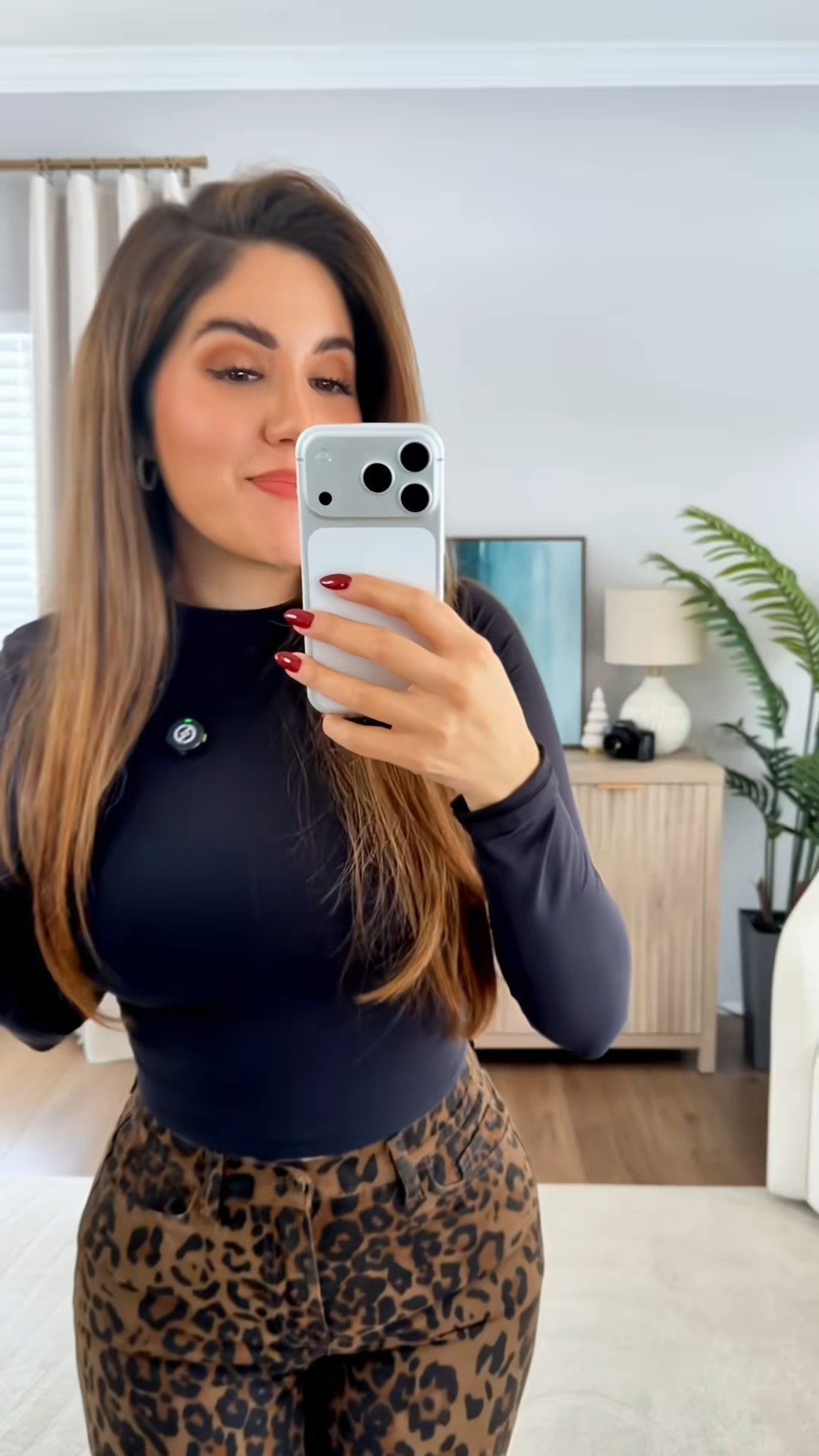 These leopard denim jeans are super stretchy and the length fits just right!  

 #LTKootd #LTKSeasonal #LTKFindsUnder50