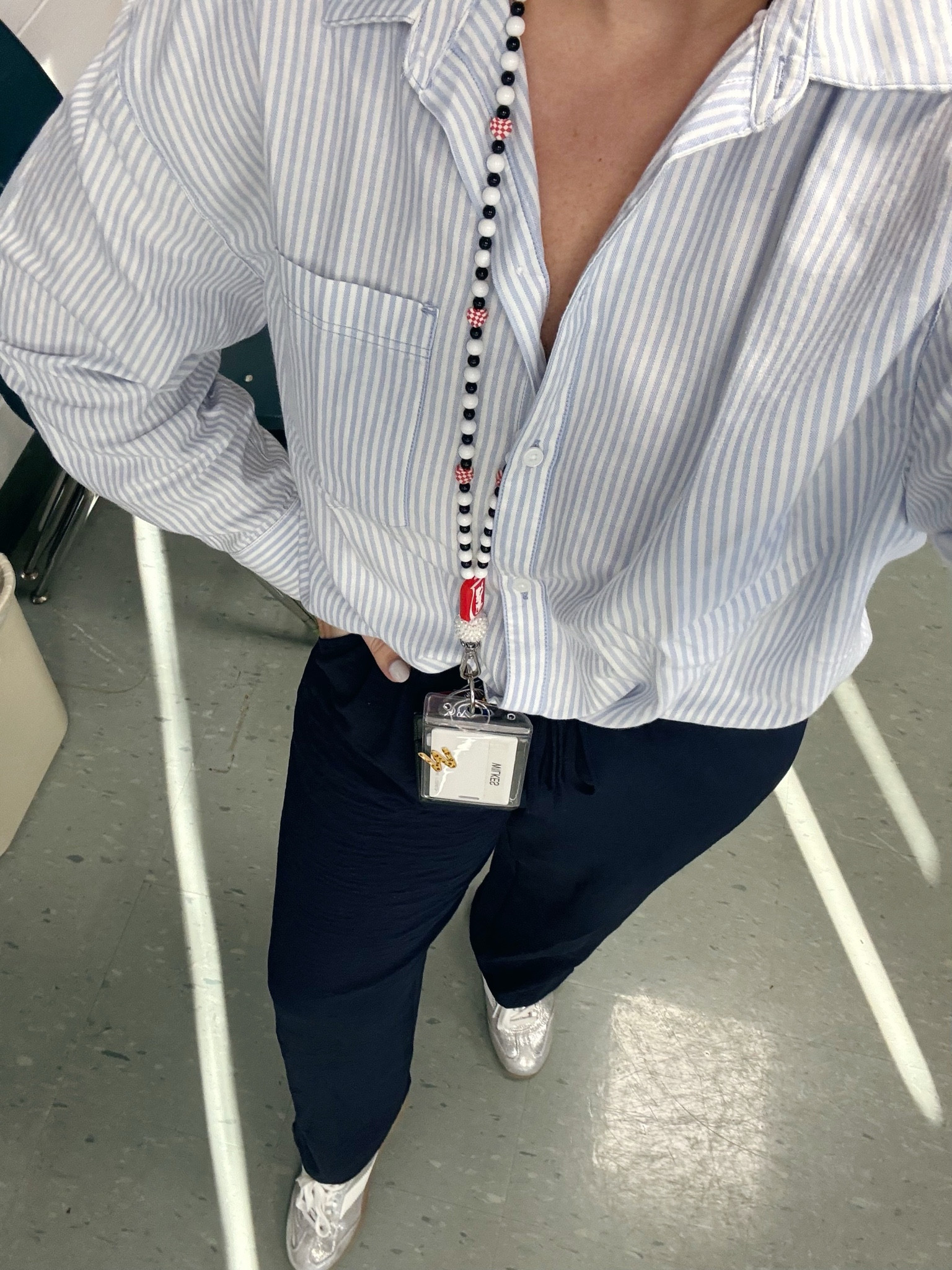 Loving this boyfriend style button down for work! Fabric is soft which is amazing, I hate stiff material and this one is gooood! 💙🩵

Medium

#LTKMidsize #LTKWorkwear #LTKStyleTip