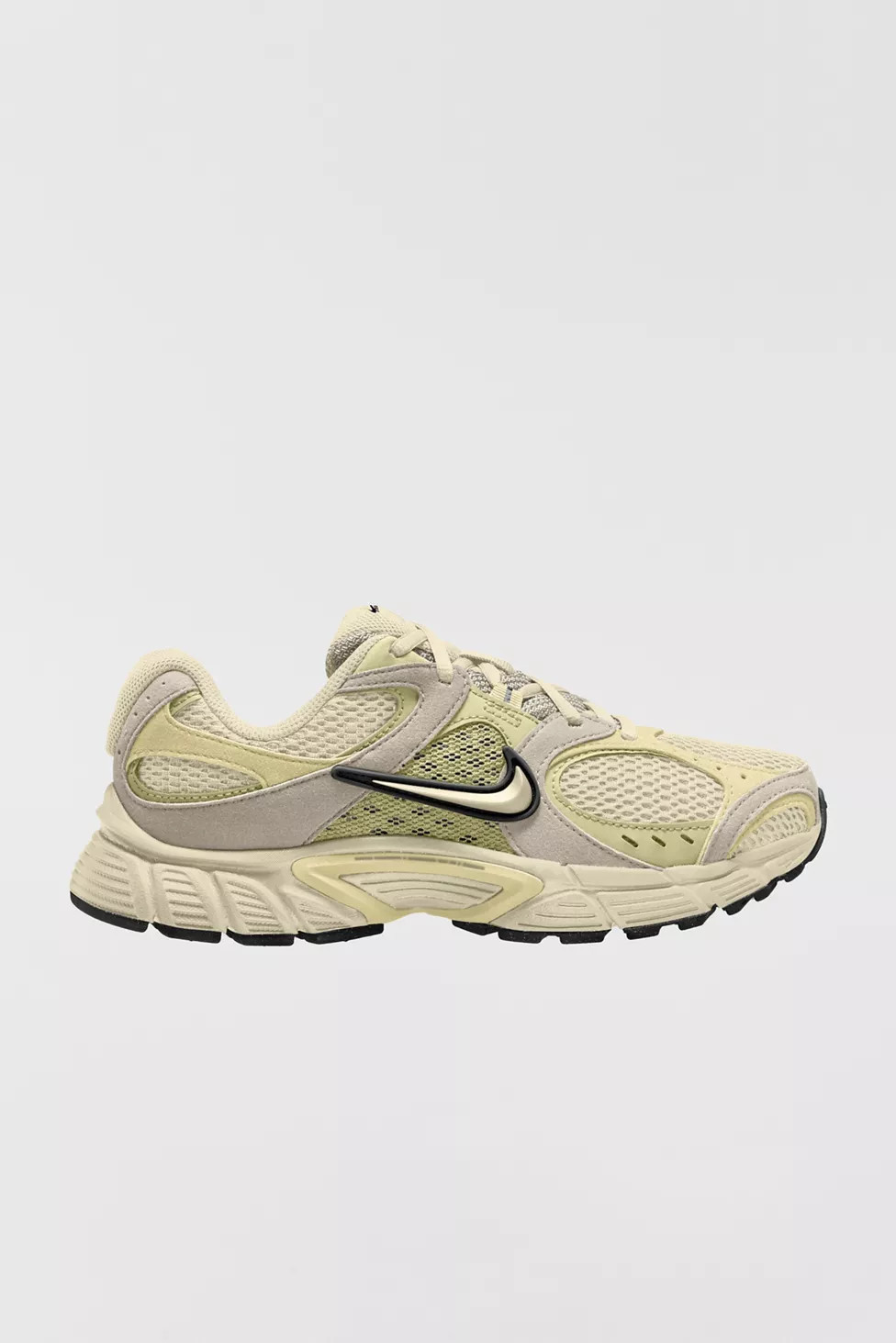 Nike Women's V5 RNR Sneakers | Urban Outfitters (US and RoW)