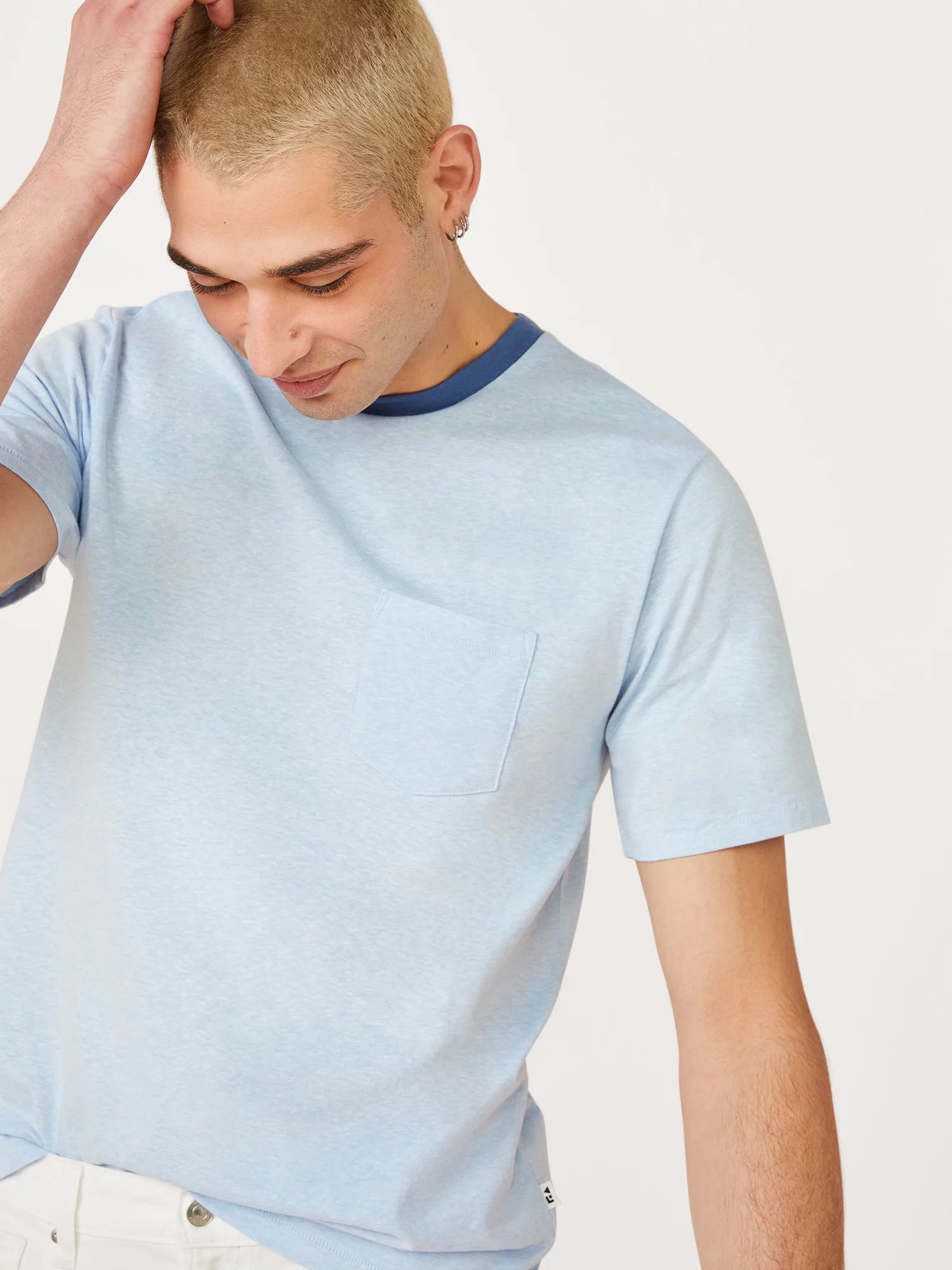 Free Assembly Men's Short Sleeve Pocket T-Shirt | Walmart (US)