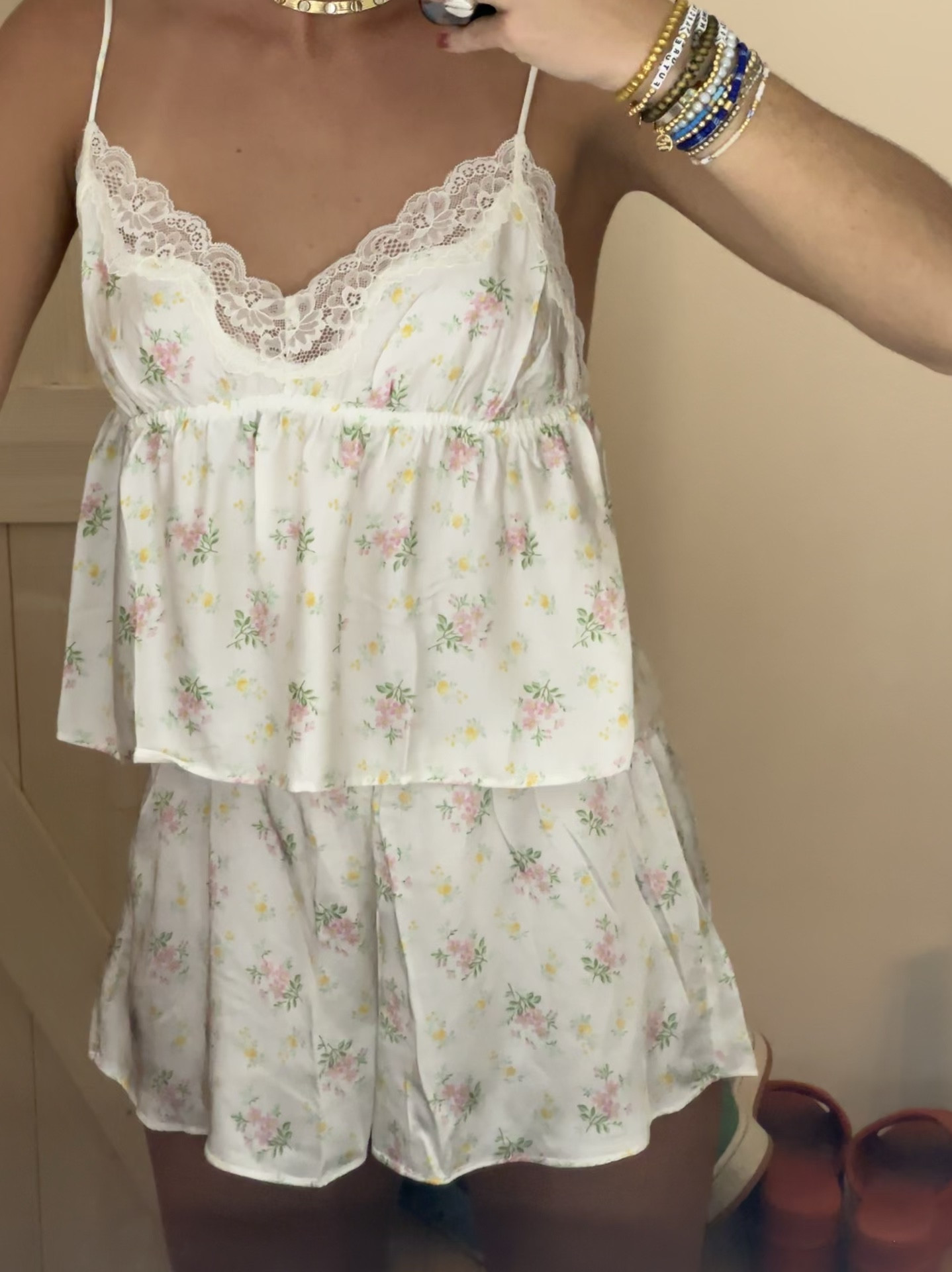 Literally the cutest PJ set ever & 25% off 
🧚‍♀️✨🌸🌷💫