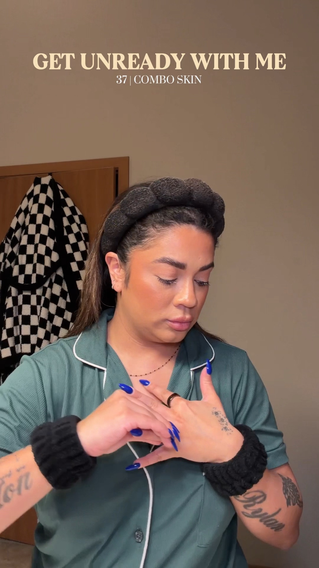 Get unready with me - skincare edition | anti-aging skincare | pm skincare routine | nighttime skincare 

#LTKgrwm #LTKselfcare #LTKBeauty