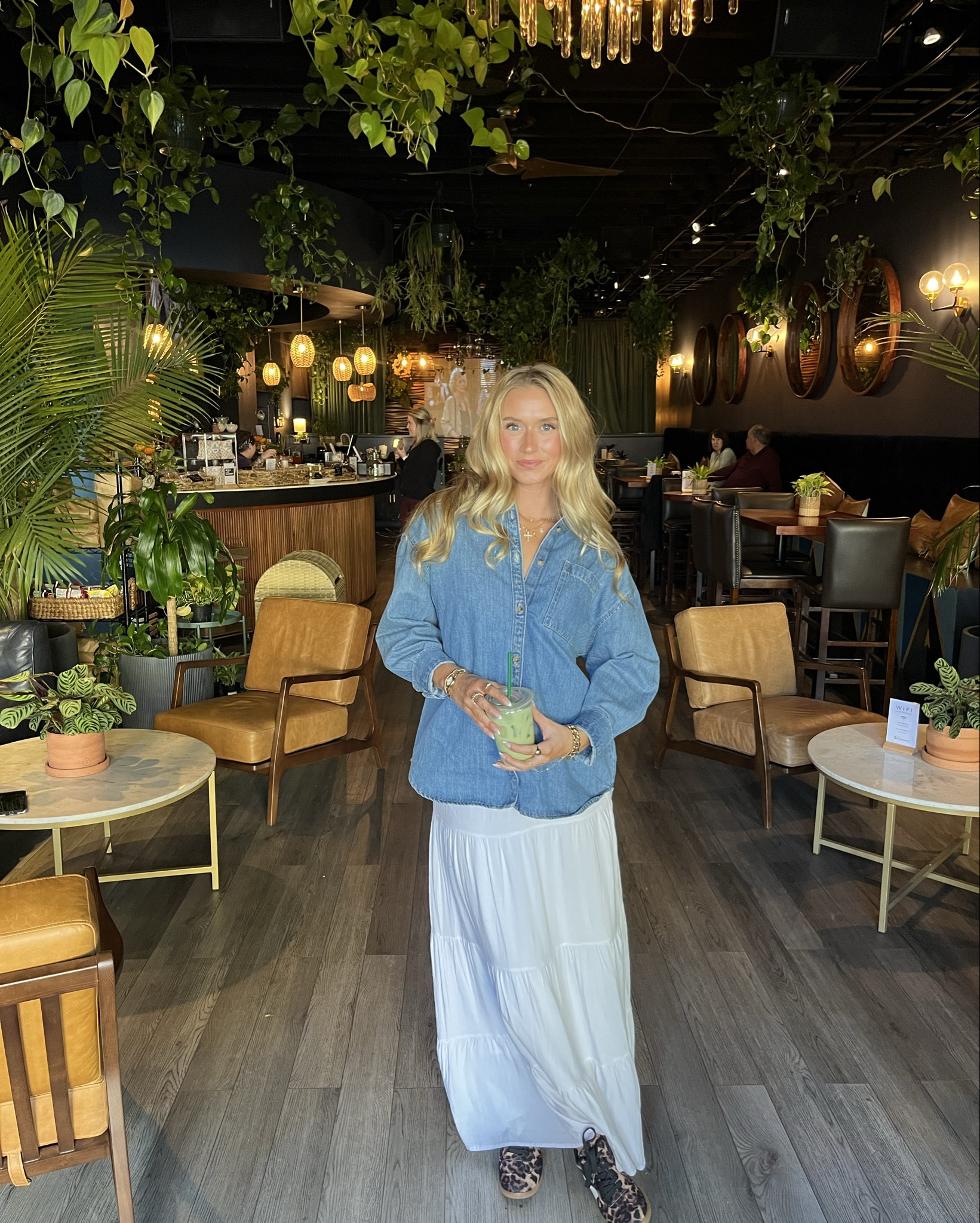 Coffee shop ootd ☕️🍃

#LTKStyleTip #LTKSeasonal