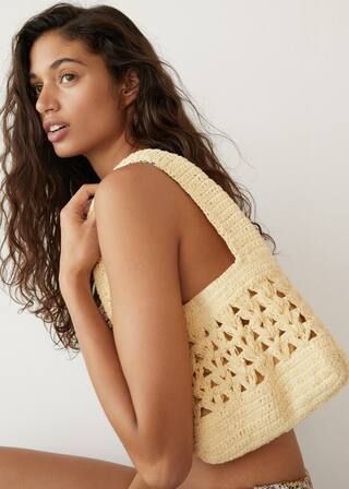 Handmade crochet bag | MANGO (UK)