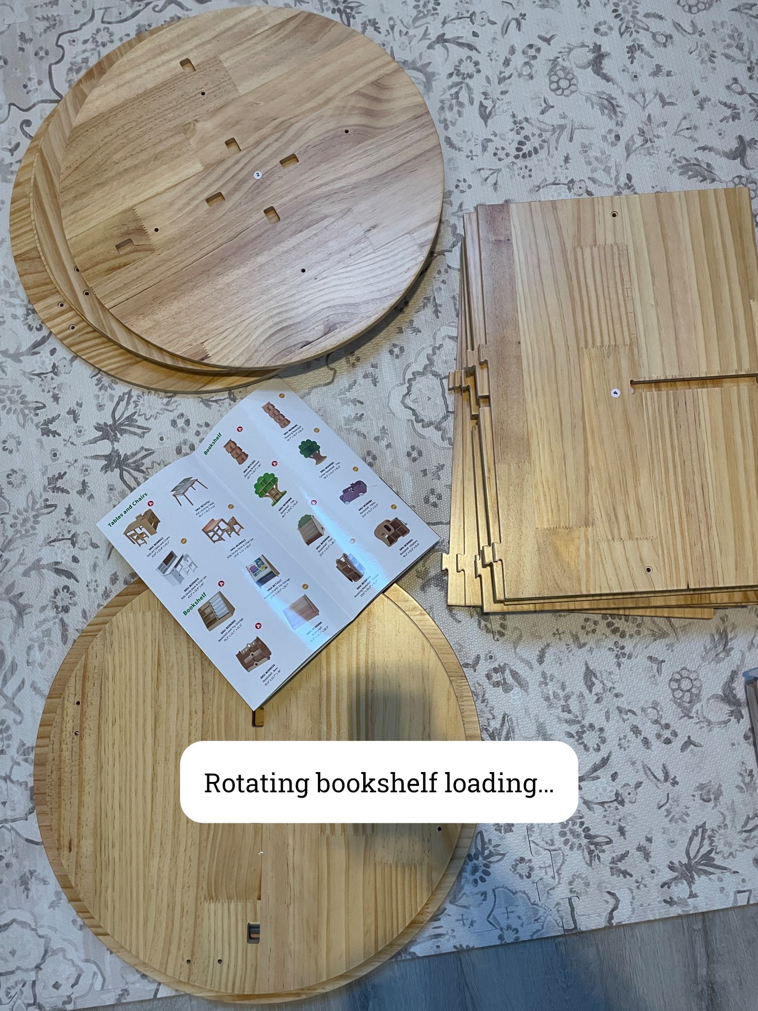 Rotating bookshelf for the kids books 👏🏼


#LTKHome #LTKKids