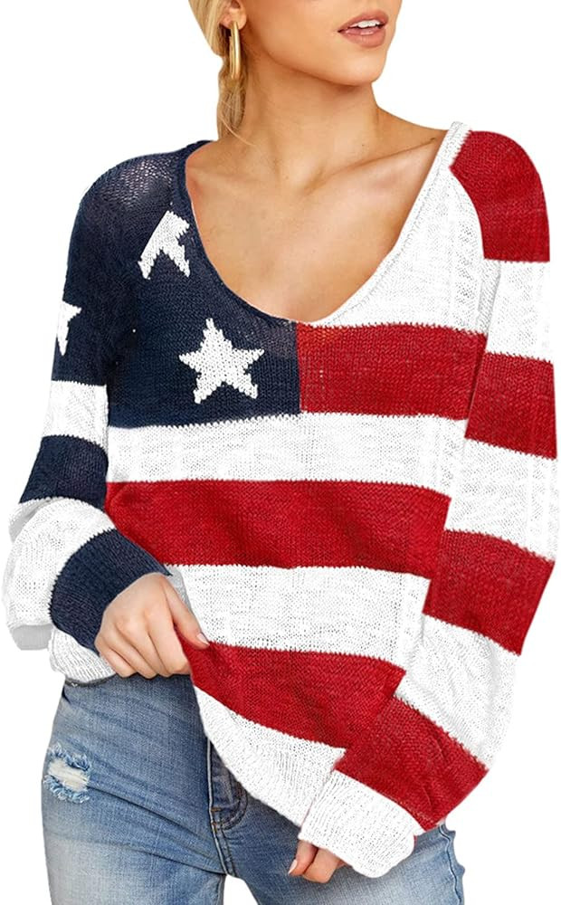 COCOLEGGINGS Women's Scoop Neck Long Sleeve Star Pullover Sweater Tunic Tops | Amazon (US)