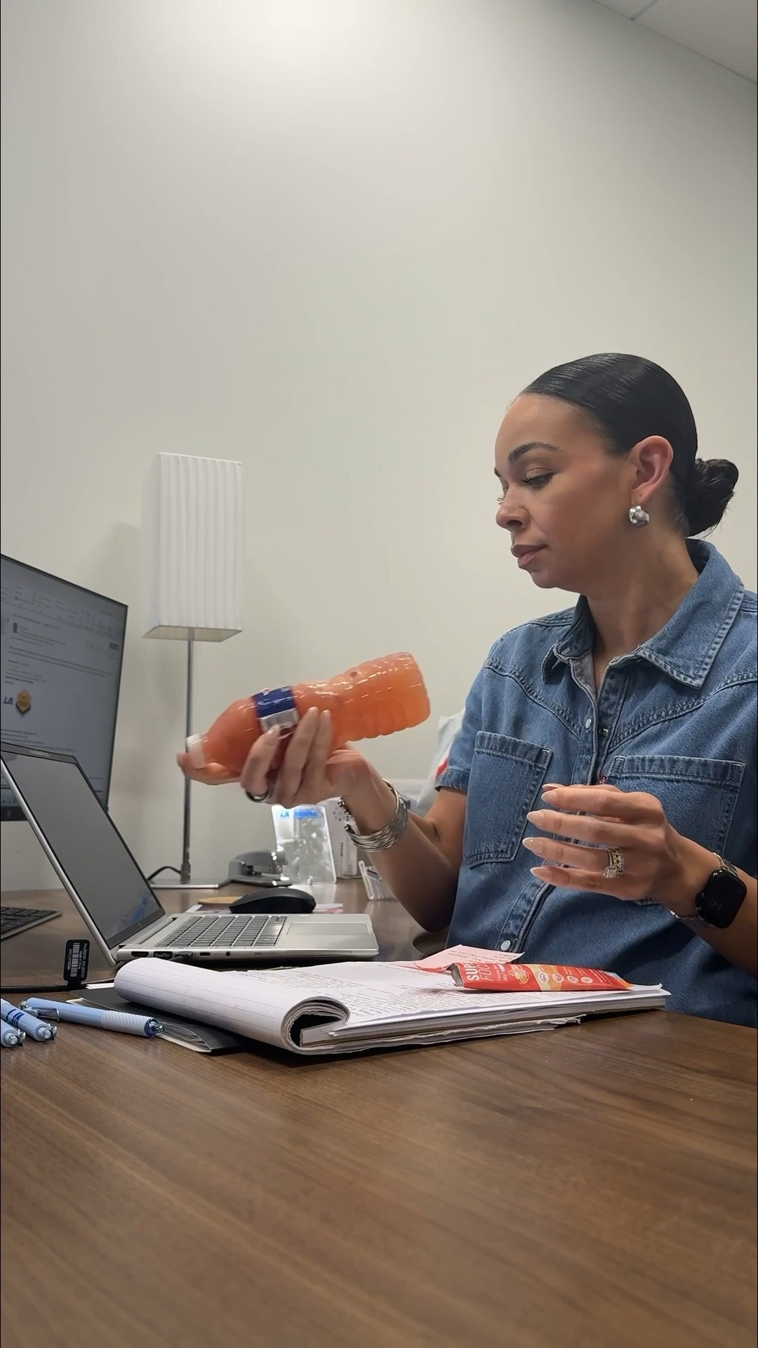 #ad The 3 pm slump? We don’t know herrrr! I am quick to pop a @DrinkNello SuperFocus into a bottle of water to power through my work day. Keeping these at my desk has been a game changer! 

#TargetPartner #nello #supercalm #superfocus #drinknello @drinknello @target

#LTKselfcare #LTKdayinmylife #LTKmomlife