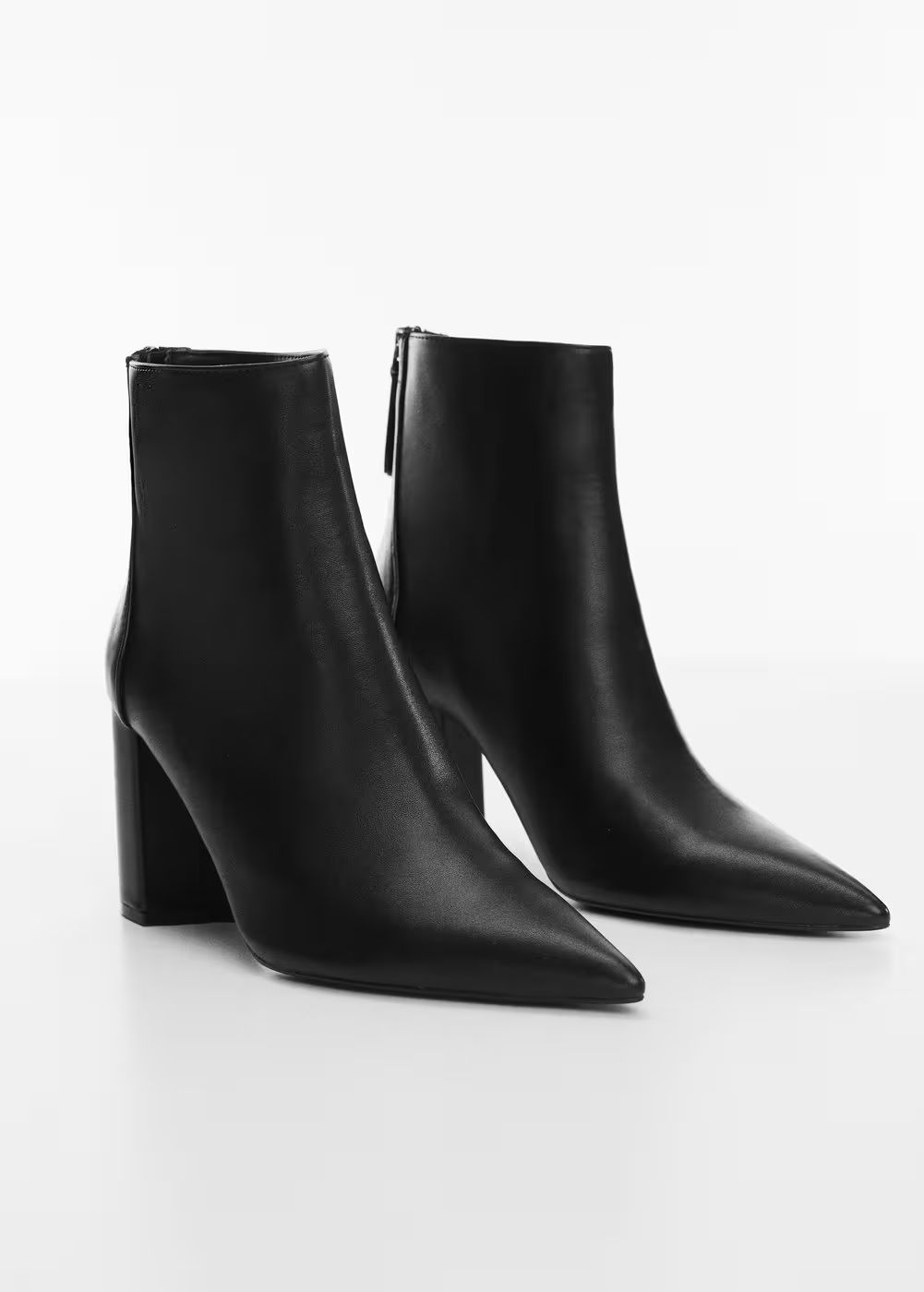 Pointed-toe ankle boot swith zipper closure -  Women | Mango USA | MANGO (US)