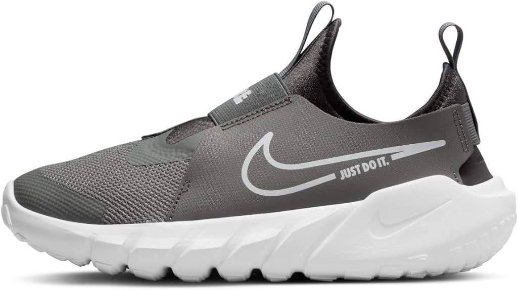 Nike Kids' Flex Runner 2 Sneaker | Amazon (US)