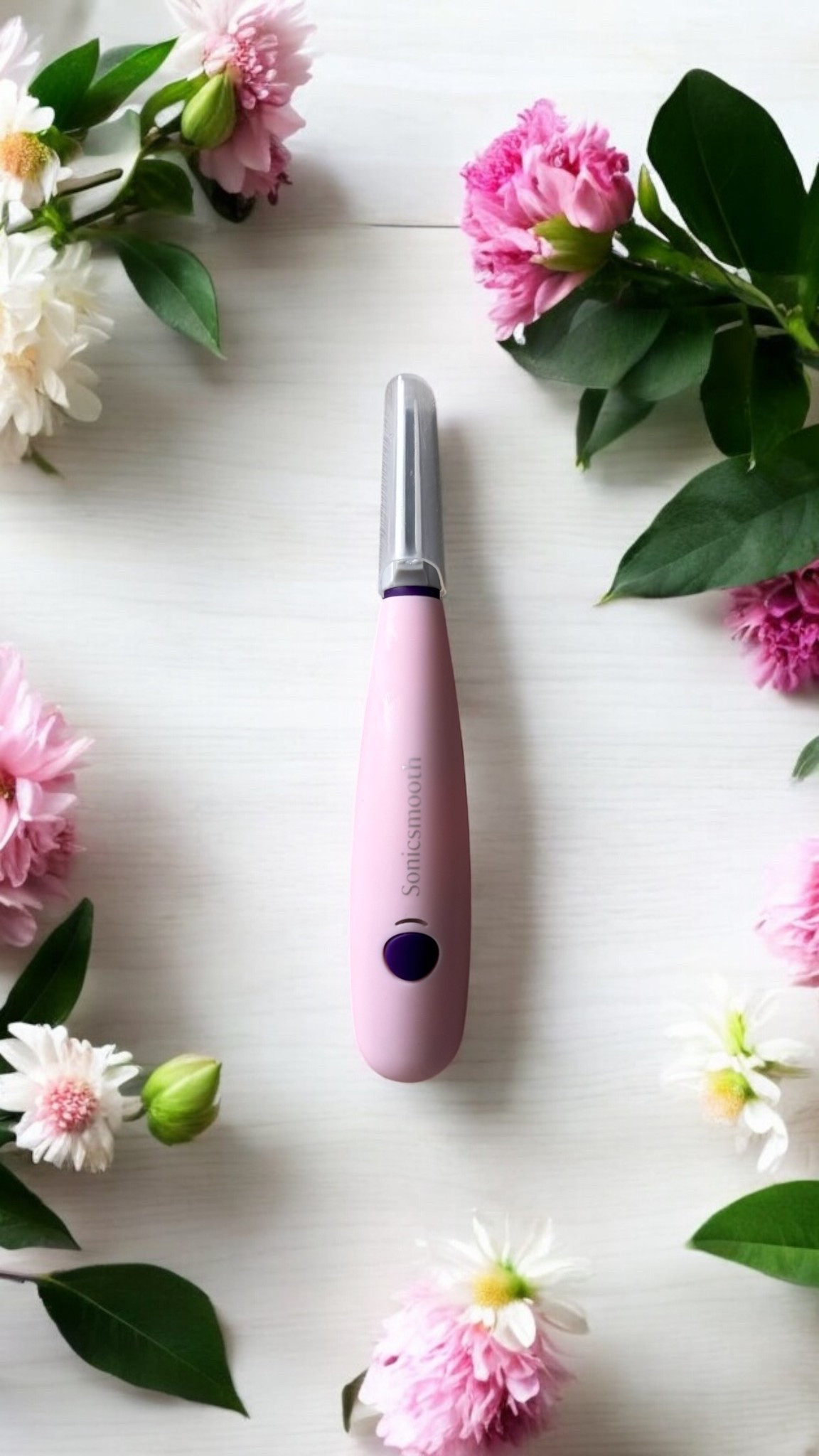 If your skincare isn’t hitting like it should… it might be time to exfoliate smarter.
The Sonicsmooth by @michaeltoddbeauty is my go-to for painless, at-home dermaplaning. It removes dead skin and peach fuzz so my products absorb better and my makeup glides on like a dream.

Bonus? That post-use glow is unmatched.

Snag it now on my LTK and thank me later!
#LTKskincare 

#LTKBeauty #LTKGiftGuide