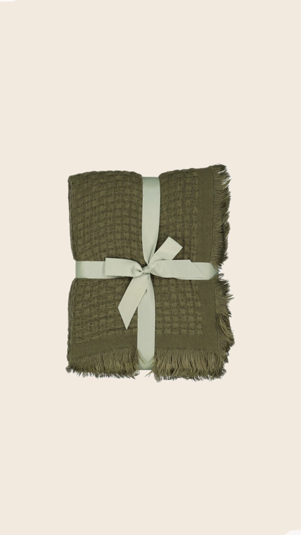 Green throw 

#LTKspring #LTKuk #LTKhome