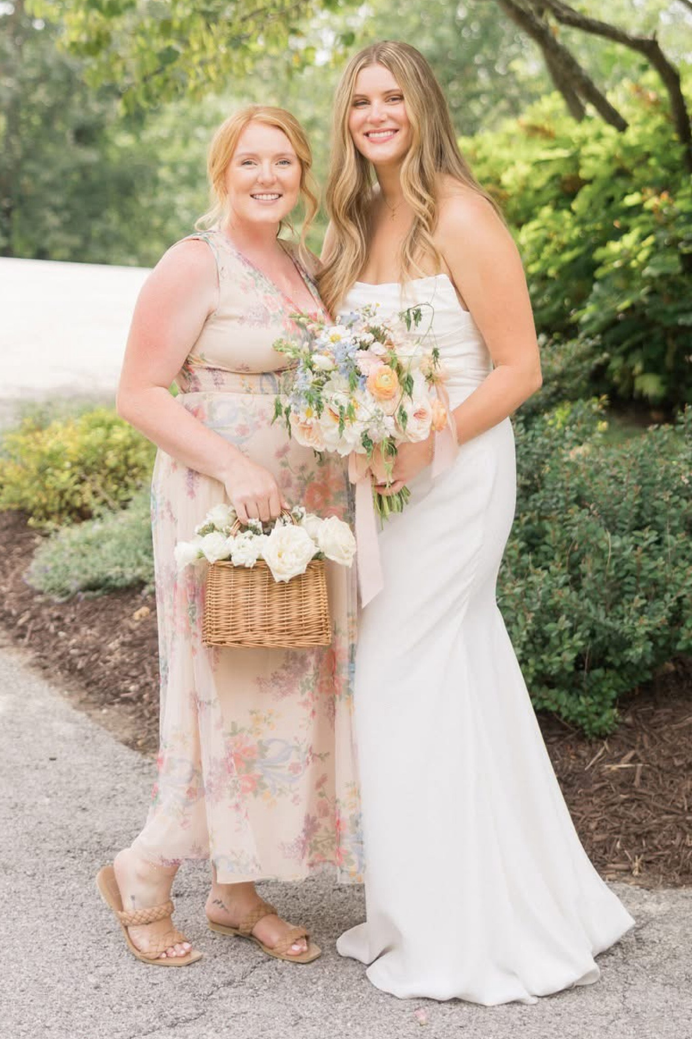 Throwback to the most beautiful wedding in Branson, MO 💐 I made slight alterations to this Baltic Born dress to fit the summer garden party vibes 

#LTKMidsize #LTKTravel #LTKWedding