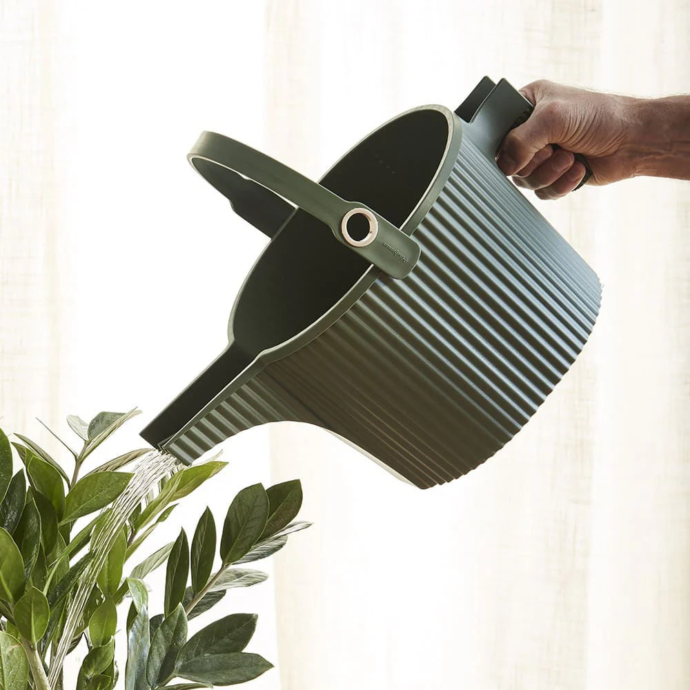 Modern Japanese Watering Can - 5 Liters | Garrett Wade