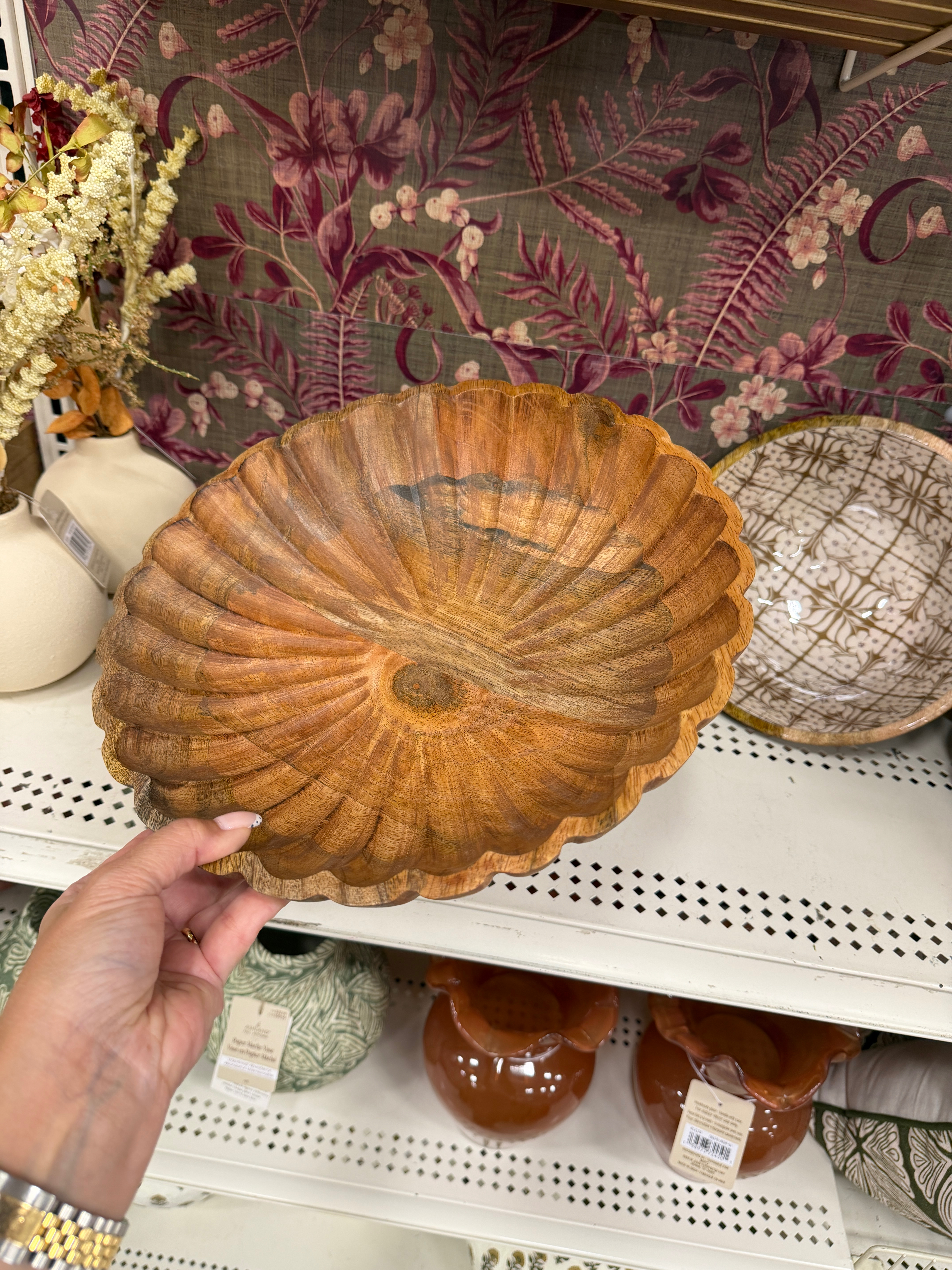 New fall finds just landed at Michaels 🍂 Cozy decor, pumpkins, candles, and all the autumn vibes to make your home feel fall-ready. 🤎 #FallDecor #MichaelsFinds #CozyHome 

 #LTKSeasonal #LTKHome