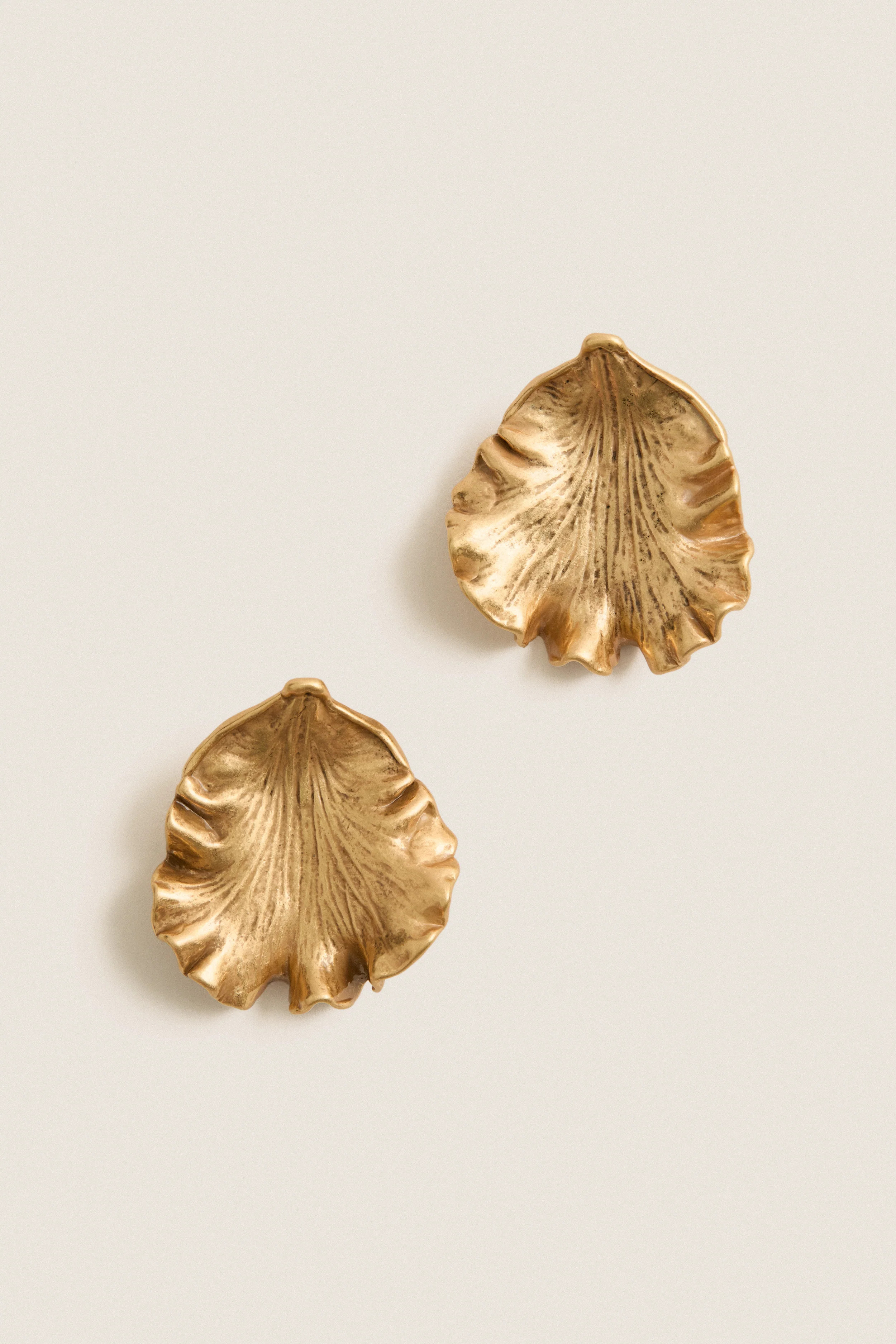 Antique Brass Iris Earrings | Tuckernuck (US)