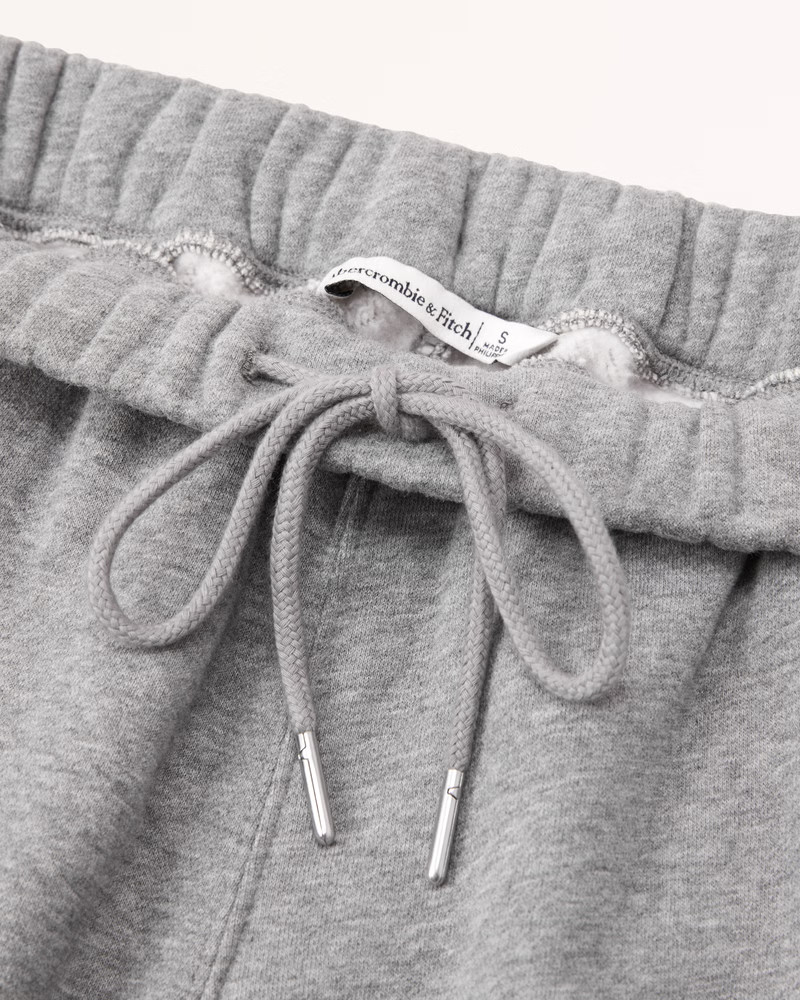 Essential Oversized Sunday Sweatpant | Abercrombie & Fitch (US)