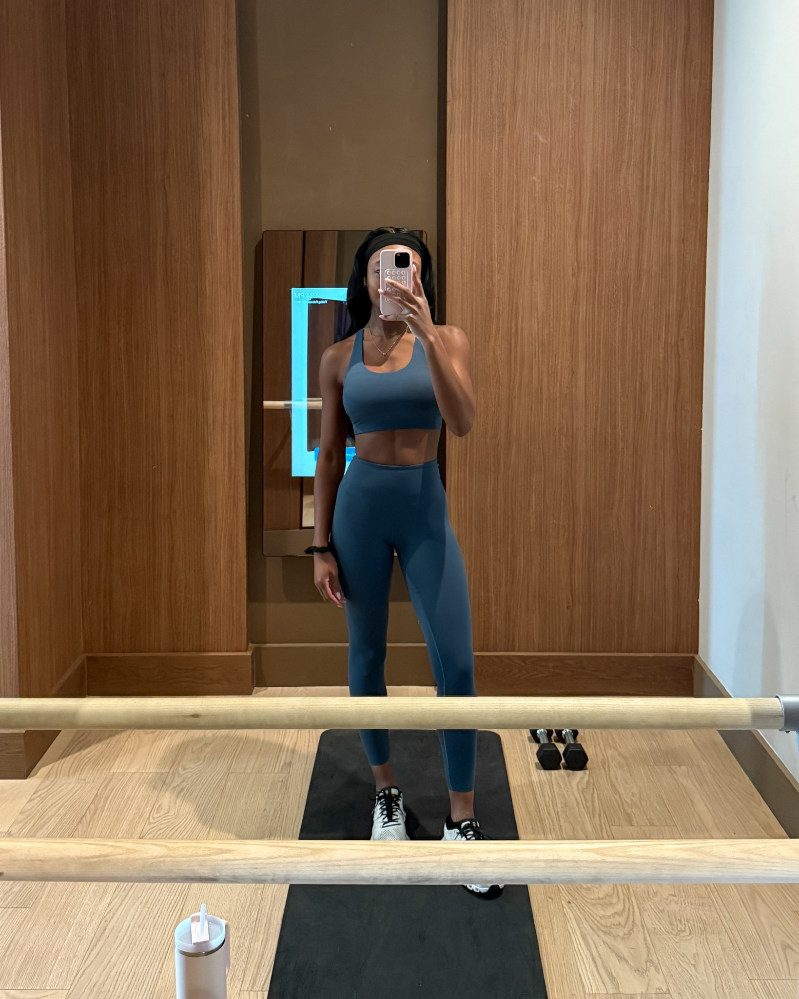 Workout set of the day 🦋 

#LTKShoeCrush #LTKActive #LTKFitness