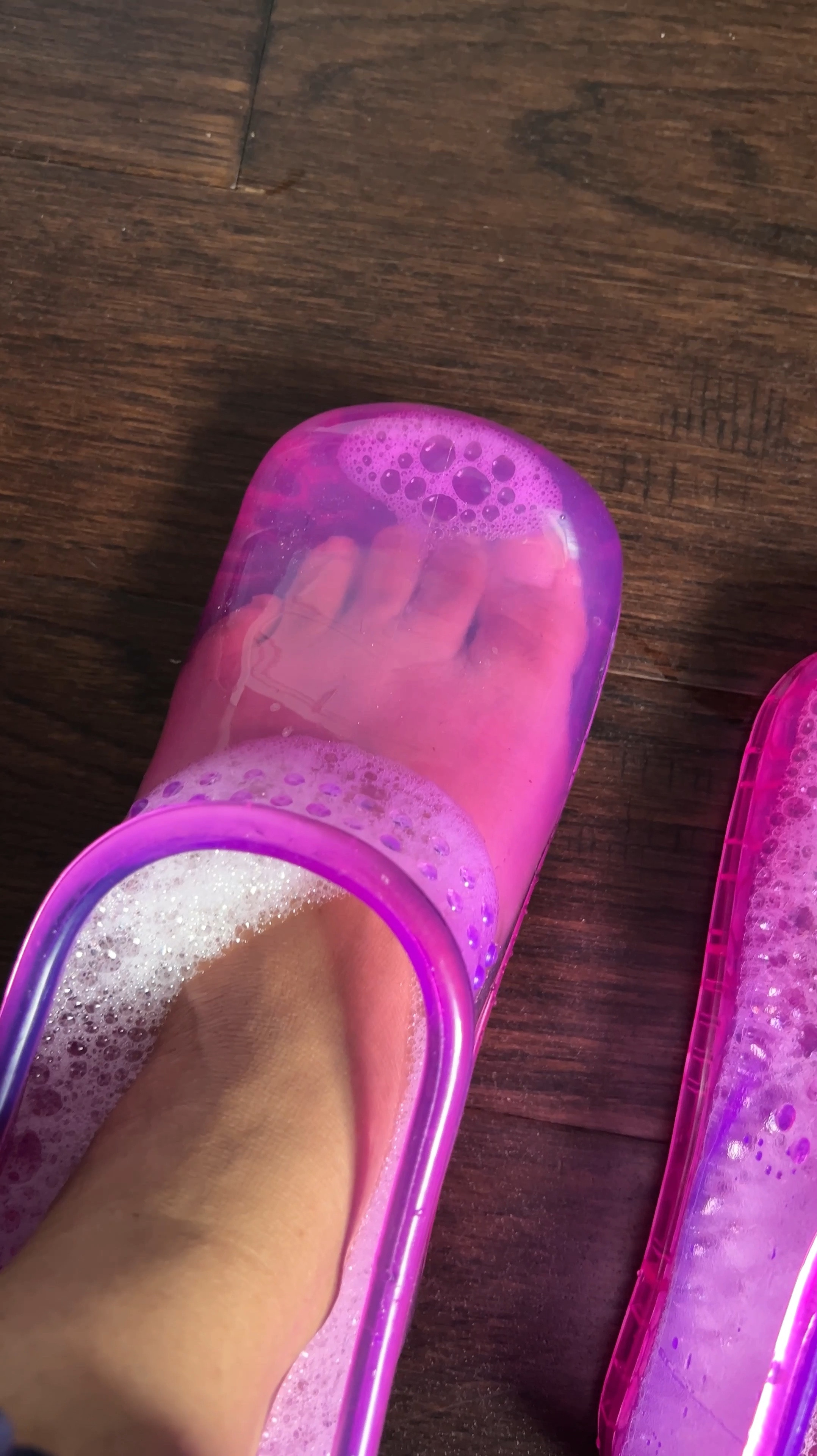 pov: your heels have corners 😅
this is a snippet of my rescue pedicure, for when its been a little too long… 