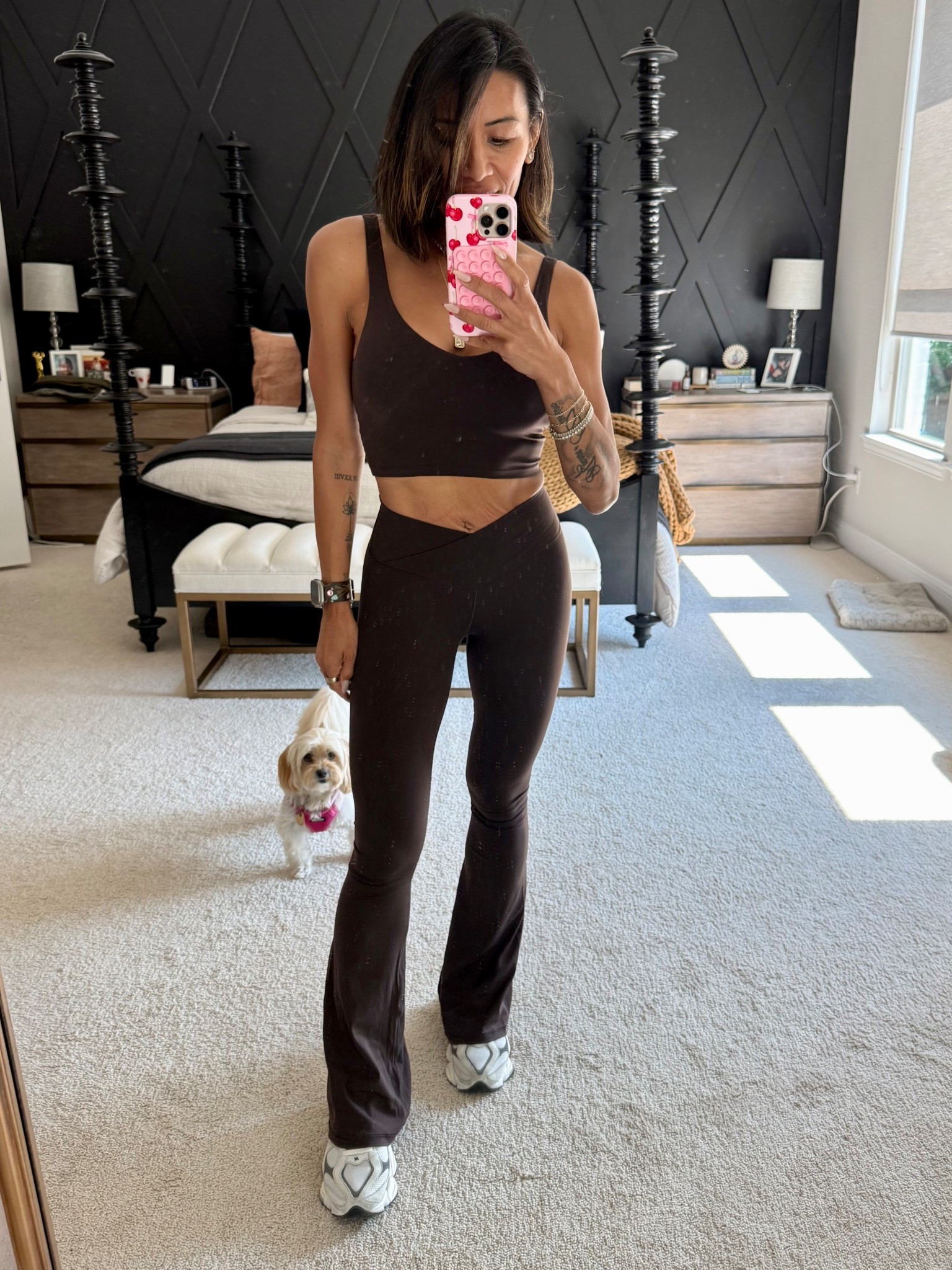 The buttery-softest set! I have it in 3 colors. And can we talk about how flattering the bottoms are. Runs TTS. 

I’m 5’4”, 30” inseam, 117 lbs. and I’m wearing XS in both.

#LTKActive #LTKOver40 #LTKFindsUnder50