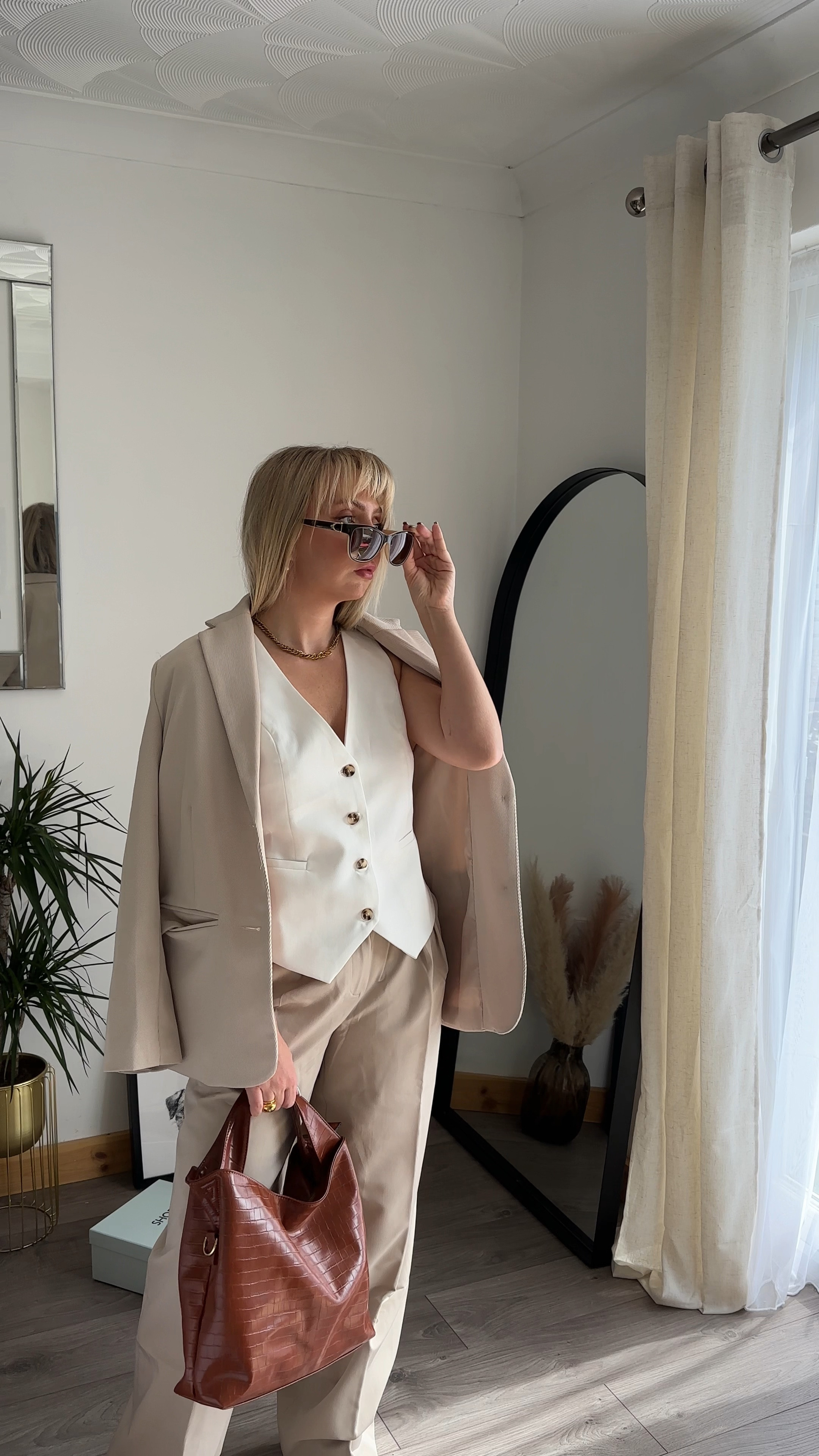 Day 9 | 30 days of outfits for the Corporate Girlie in the summer 

All items linked in my bio. 

@Abbott Lyon @nakdfashion @Because of Alice @Blakely Clothing 

Outfits for corporate girls | outfits for work in the summer | summer work outfits | aesthetic work looks | pinterest work looks | office casual tailored | tailoring | tailored look | blakely | blakely womens | blakely clothing | shoe the bear | because of slide | BOA | abbott lyon | nakd | na-kd | office outfits 

#LTKstyletip #LTKworkwear #LTKunder100