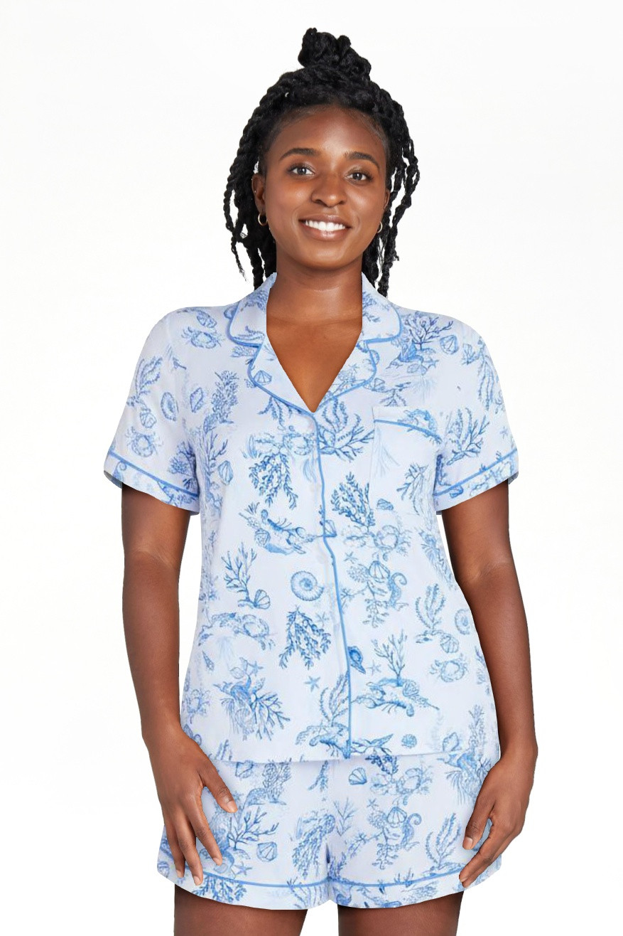 Joyspun Women’s Mommy and Me Notch Collar Top and Shorts Family Matching Pajama Set, Sizes XS-3... | Walmart (US)