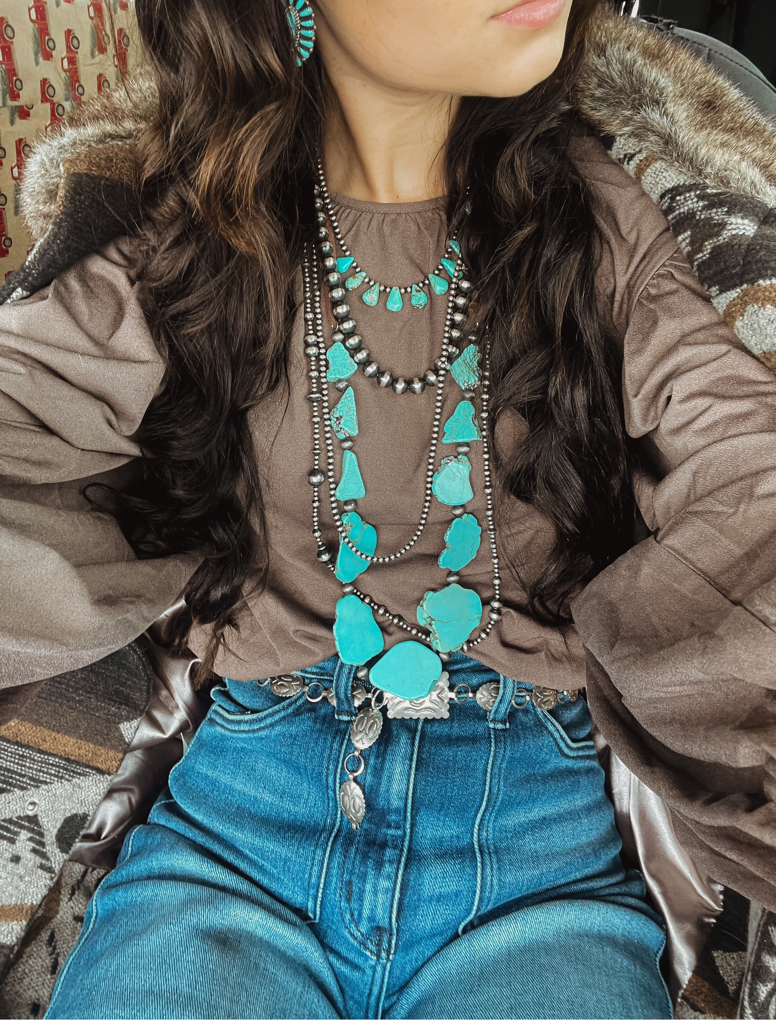 pop of turquoise 

#LTKGiftGuide #LTKfindsunder100 #LTKSeasonal