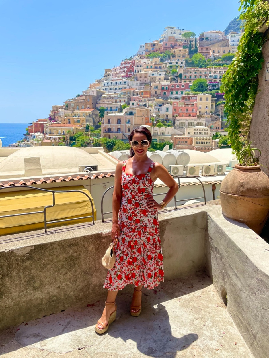 Even in Positano summer heat, this Alexis “Amal” midi dress was one of the best outfits I wore in Italy 😍❤️

Unfortunately, it’s no longer available online, but I’ve linked other options for you, along with very similar Stuart Weitzman wedges 🫶🏼

#LTKStyleTip #LTKTravel