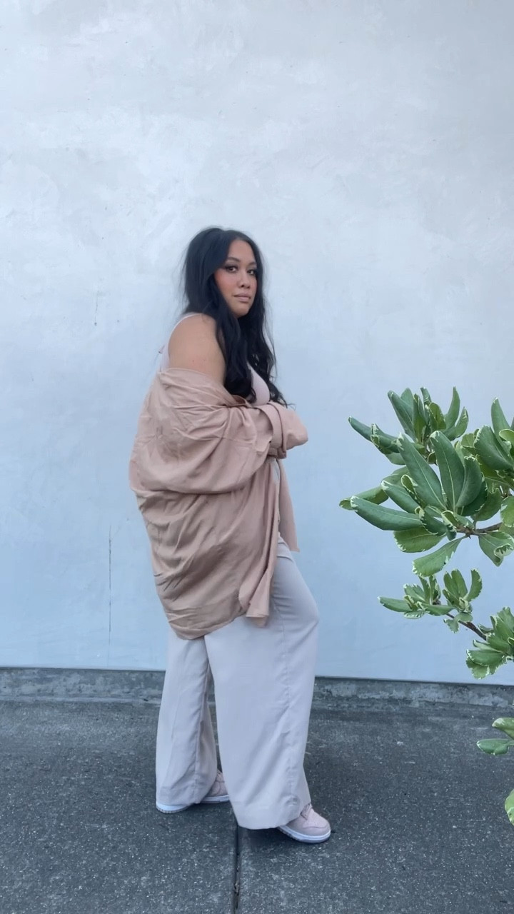 The perfect all nude outfit to transition into Fall. You can always fine me in a skims piece, They are the perfect wardrobe staples to transition into any season!

#LTKfindsunder100 #LTKSale #LTKstyletip