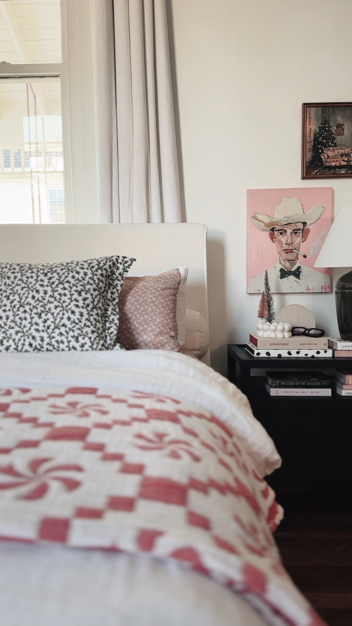 Bedroom christmas decor / christmas quilt on sale!

#LTKHoliday #LTKHome #LTKmorningroutine