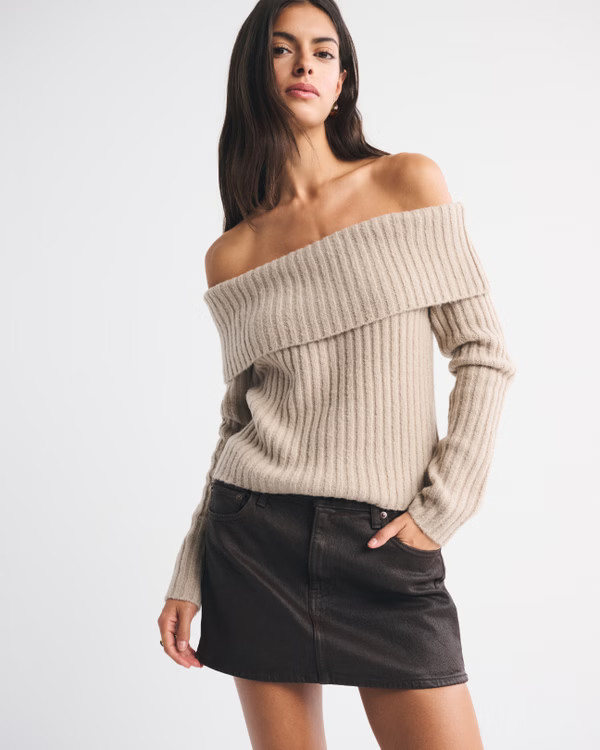 Ribbed Foldover Off-The-Shoulder Sweater | Abercrombie & Fitch (US)