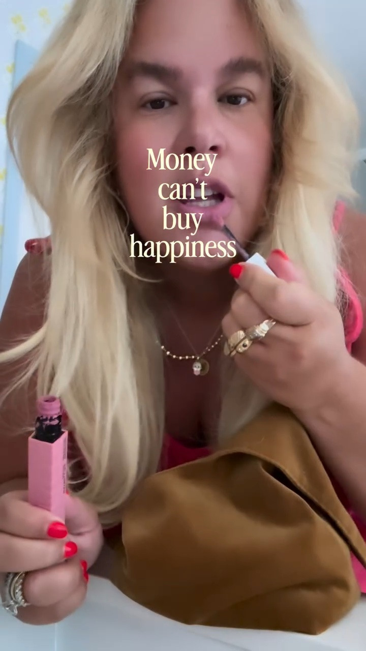 Money can’t buy happiness

#LTKBeauty