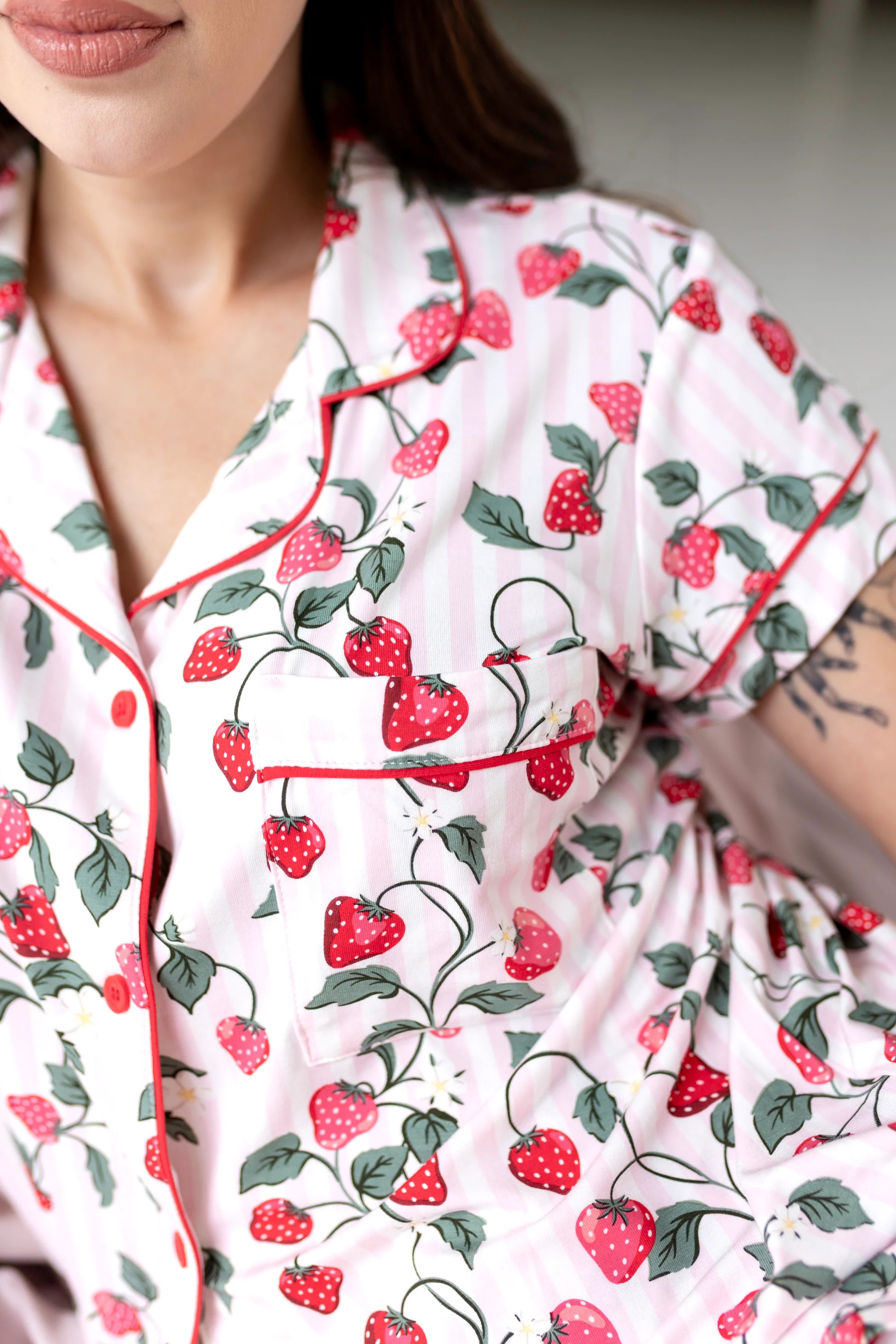 Bamboo Women's Short Sleeve Pajama Set in Strawberry Fields | Kyte Living