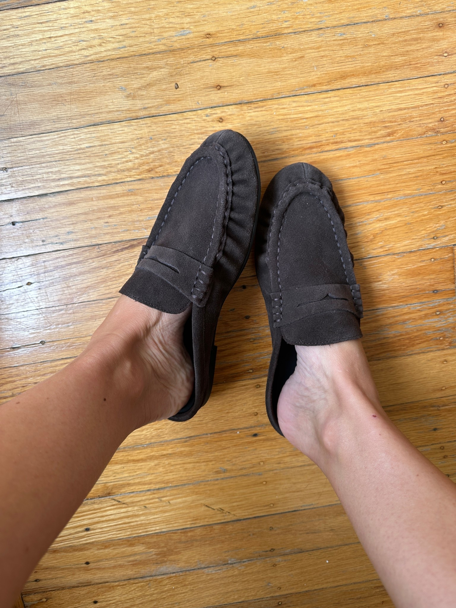 The comfiest fall shoe!!! 🤎




#LTKstyletip #LTKcanada #LTKworkwear