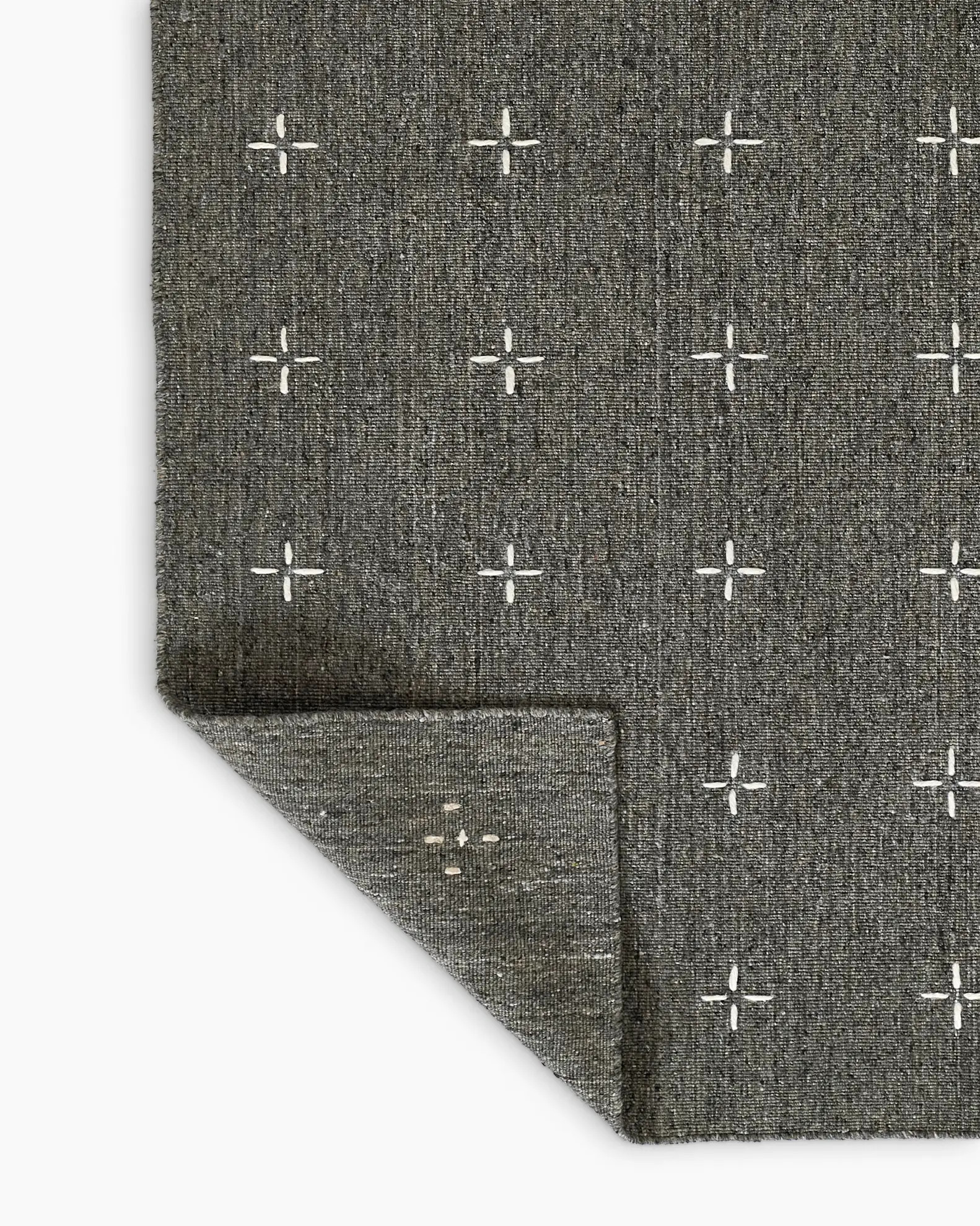 Thayer Rug in Charcoal | Quince
