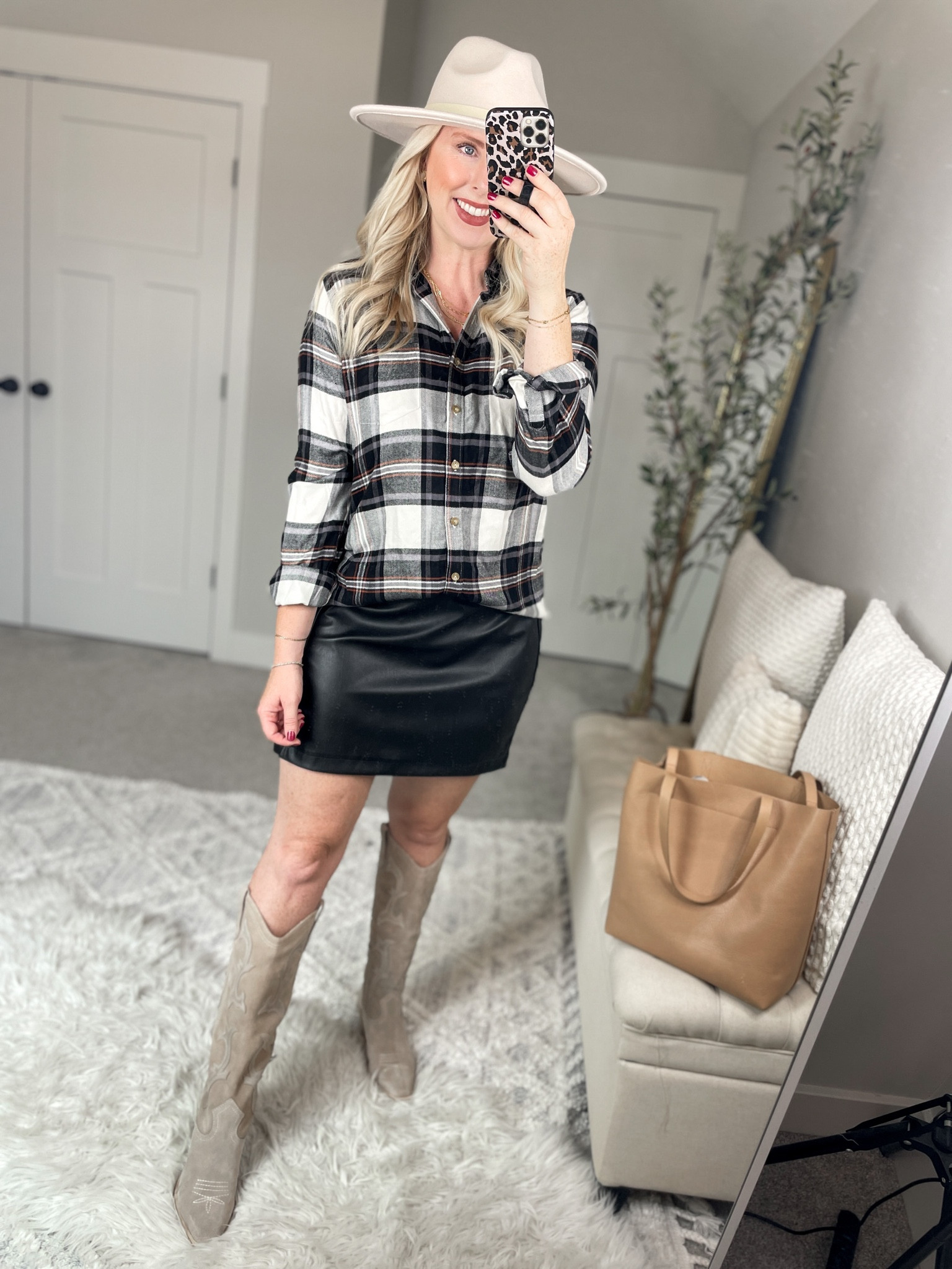 Nsale tru on 
Plaid- medium 
Faux leather skirt 

#LTKFind #LTKxNSale #LTKsalealert