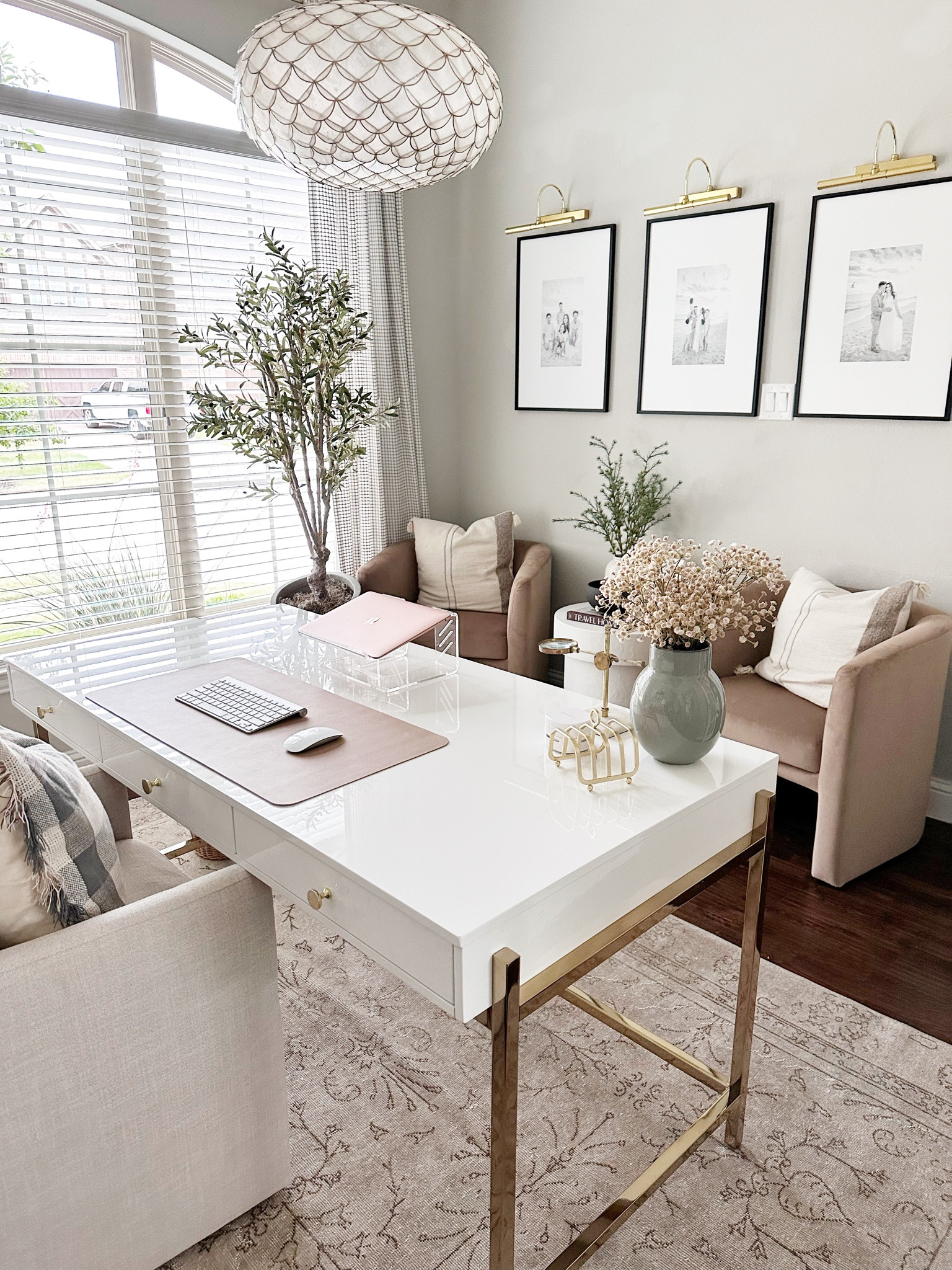 Classic modern home office decor

White and gold desk with velvet barrel chairs.

#LTKFind #LTKhome #LTKSeasonal