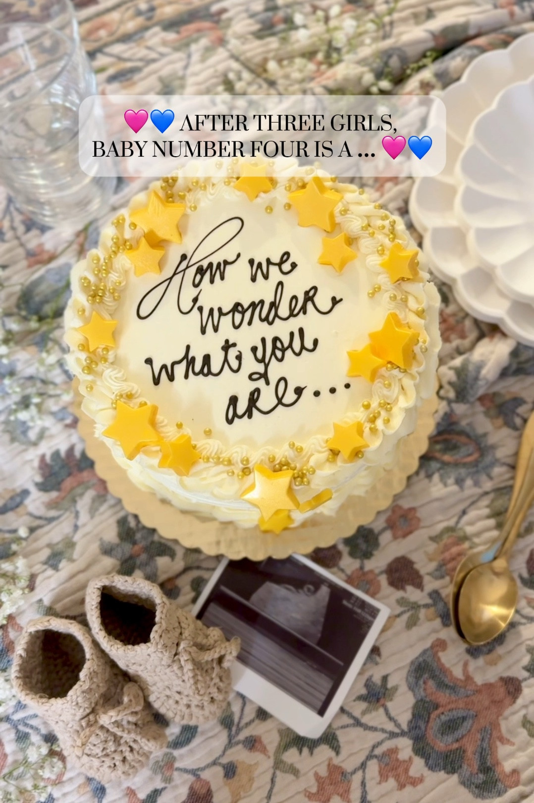 baby number four is a … ✨

…

(All of the behind-the-scenes details of our at-home reveal for baby number four, plus the sweetest, cozy family photos, are on GLITTERINC.COM.)

#babynumber4 #threedaughters #genderreveal 

#LTKBump #LTKBaby #LTKFamily