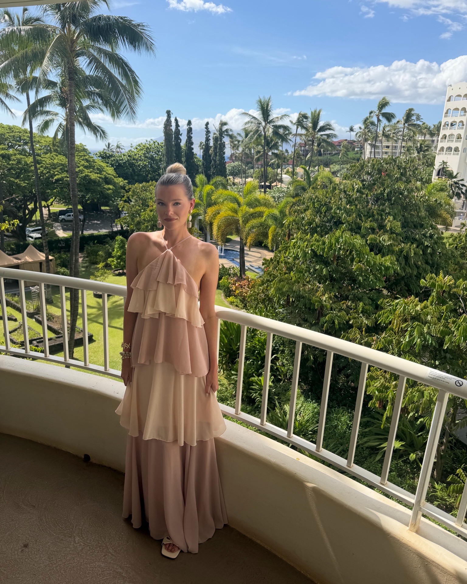 Vacation Ruffle Tiered Maxi Dress 🤍✨

#LTKTravel #LTKootd #LTKgrwm