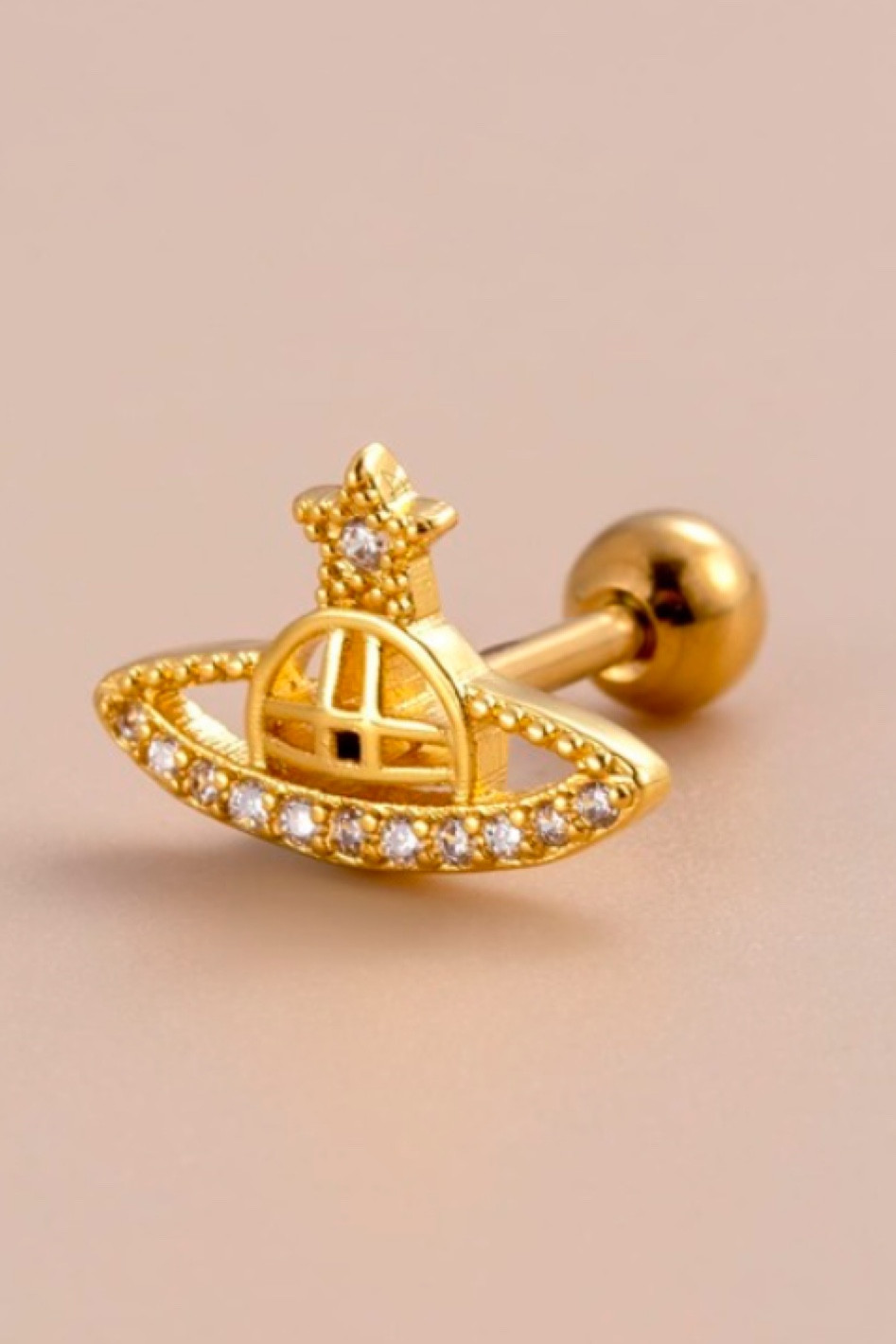 Gold, planet, cartilage piercing


#LTKunder50 #LTKunder100 #LTKstyletip