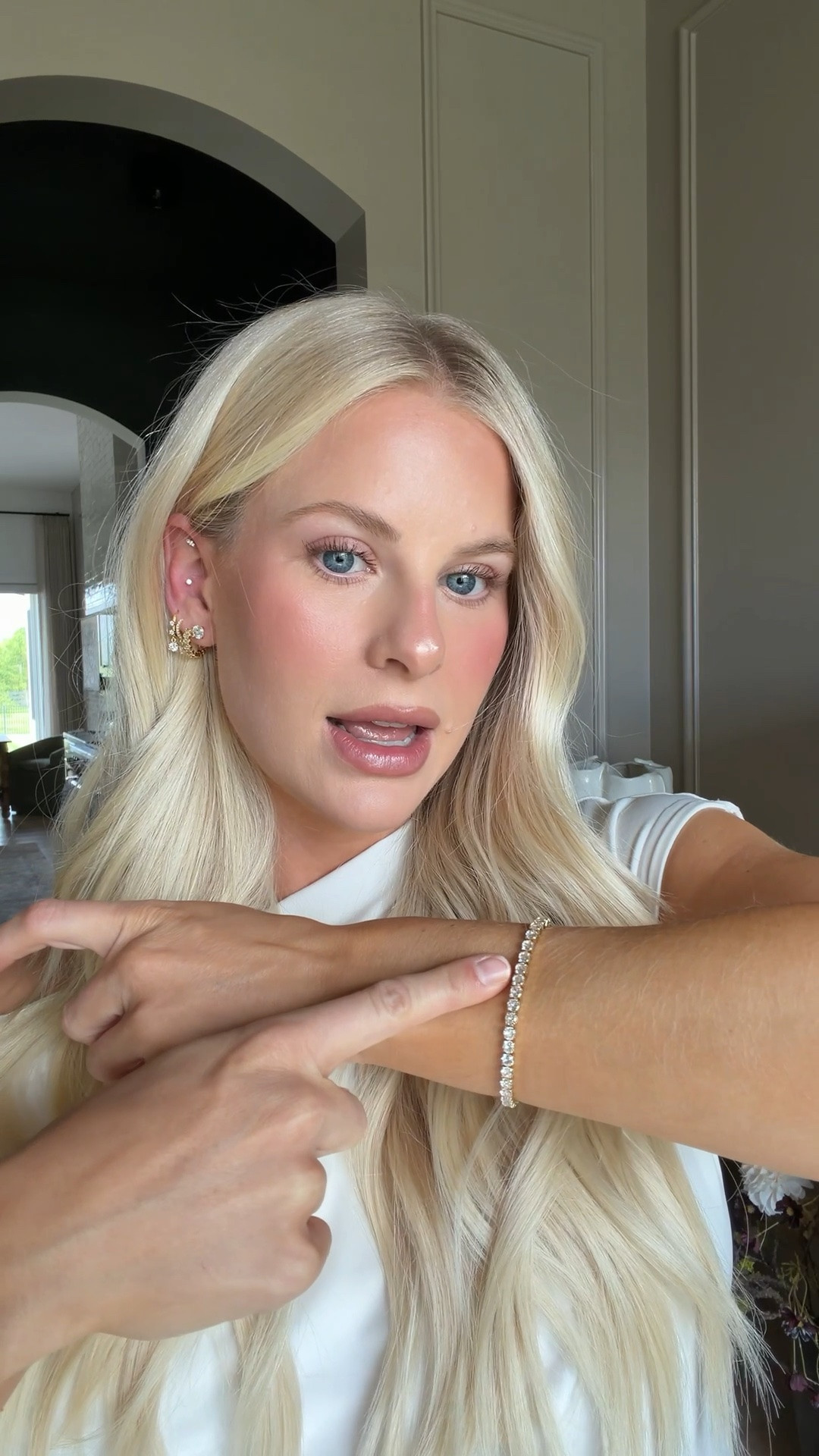 Code KATHLEEN20 for discount on jewelry, med in top, lip liner is twist, gloss is aura flare! #kathleenpost
