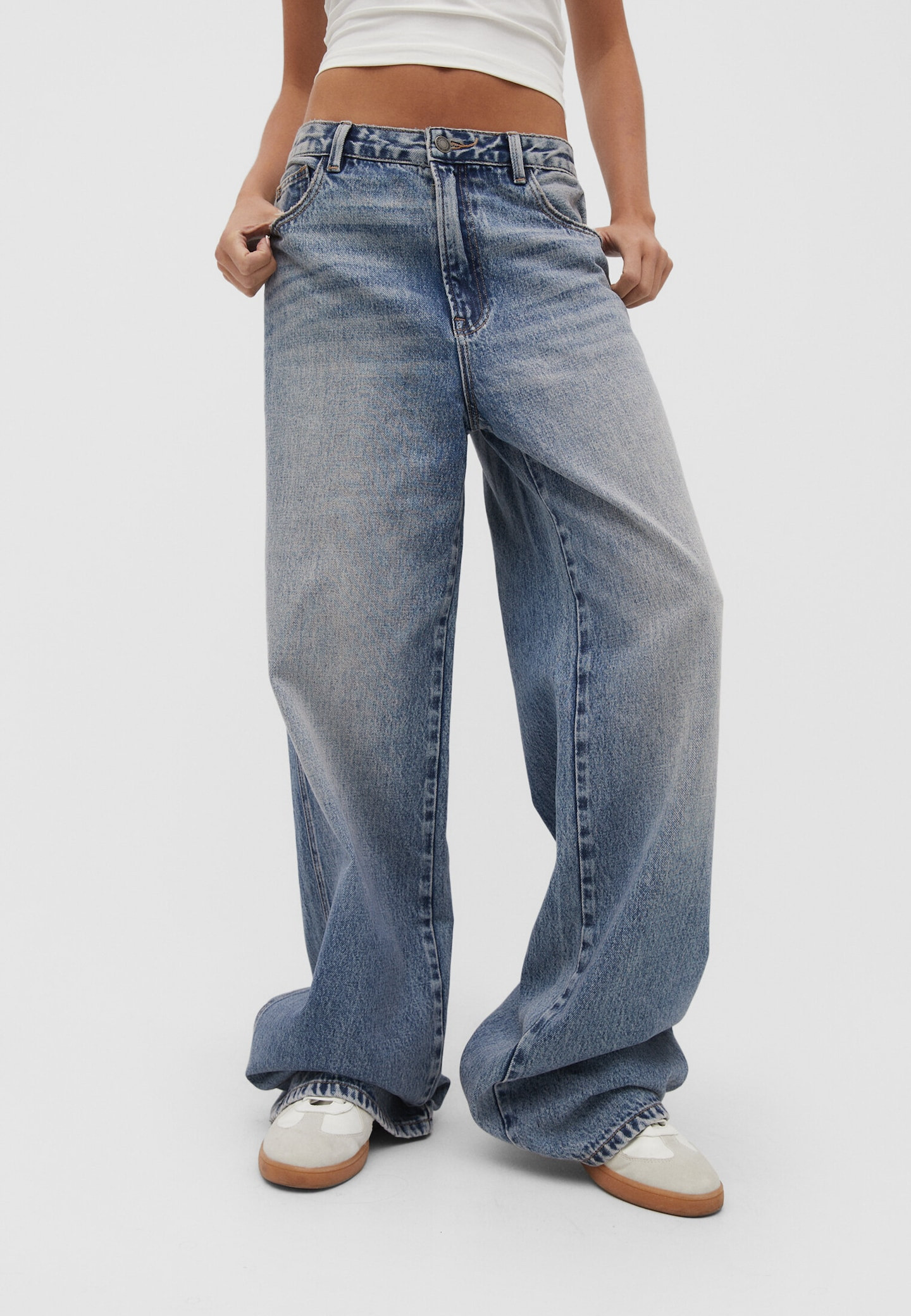 Baggy jeans - Women's fashion | Stradivarius United Kingdom | Stradivarius (UK)