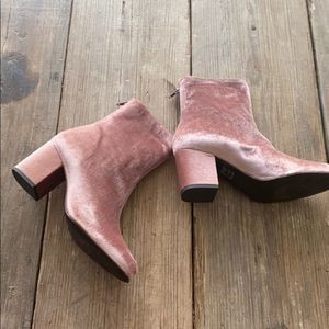 NWOB Free People velvet boots | Poshmark