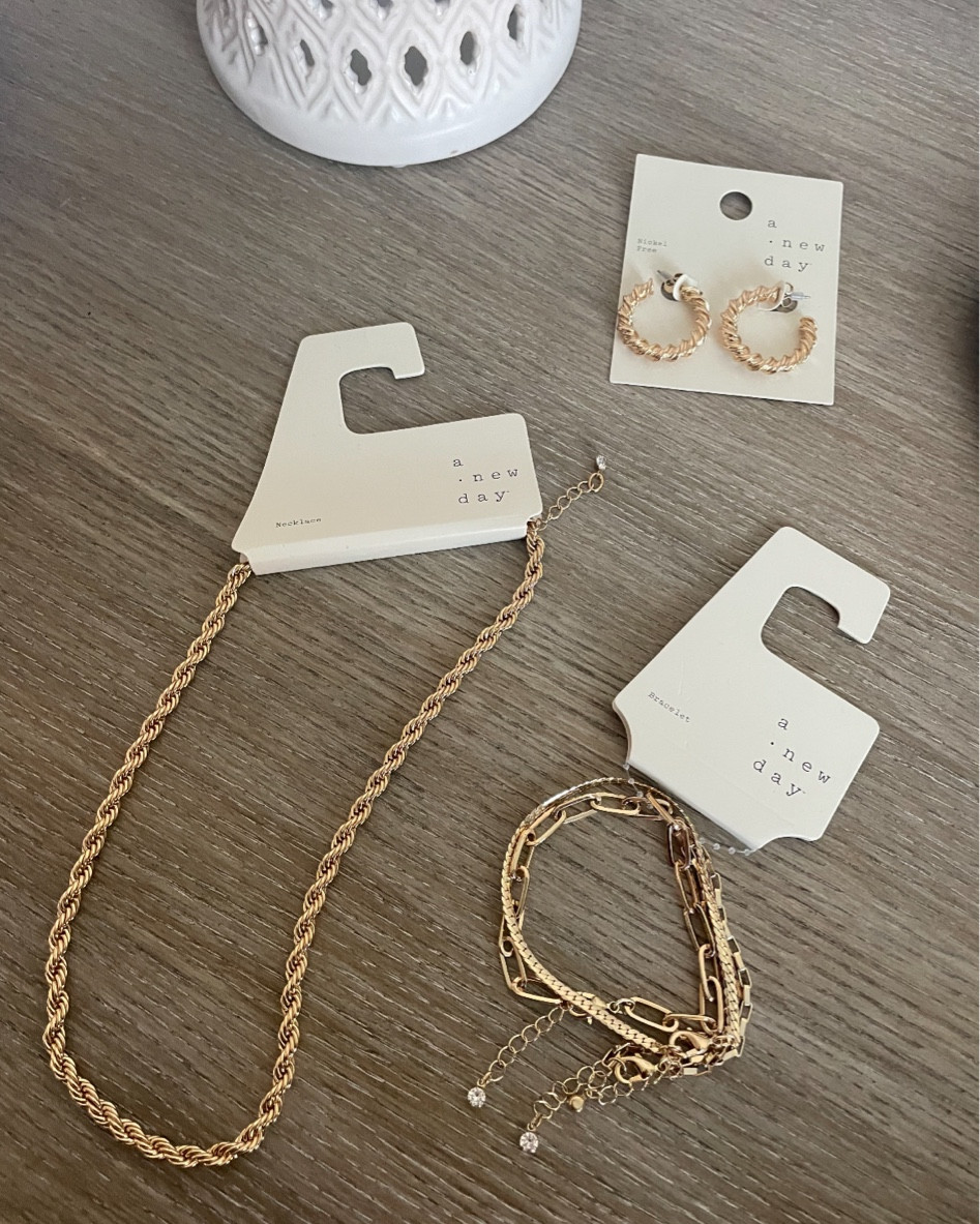 Some jewelry finds at Target! 

Necklace, earrings, bracelet, jewelry, style tip 

#LTKunder50 #LTKstyletip