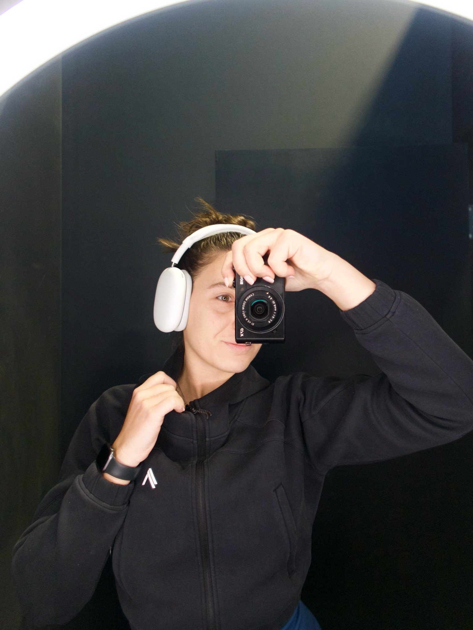 turned my silver airpod max into white with these silicone covers🤍

#LTKfitness #LTKsalealert #LTKfindsunder50