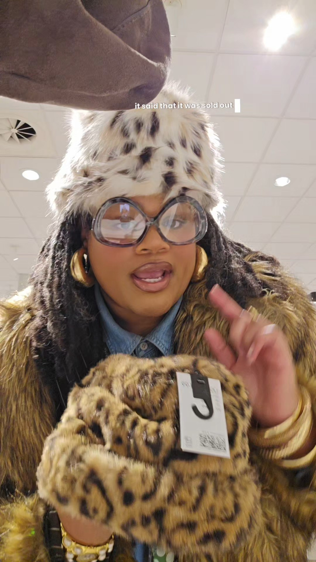 Loving the hats at H&M right now! (Note: The hat I'm wearing and the one in my hand are no longer online. I linked similar and recommend also checking in store.)

#LTKFindsUnder100 #LTKHoliday