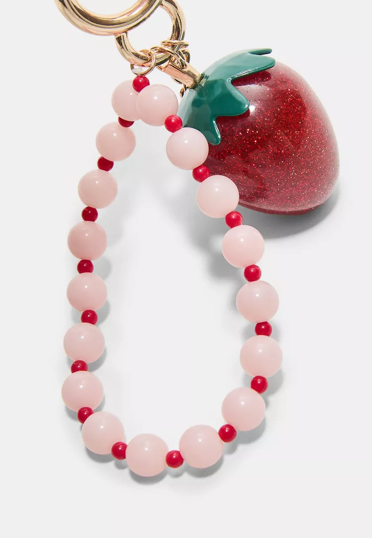 Strawberry charm key ring | Stradivarius (UK)