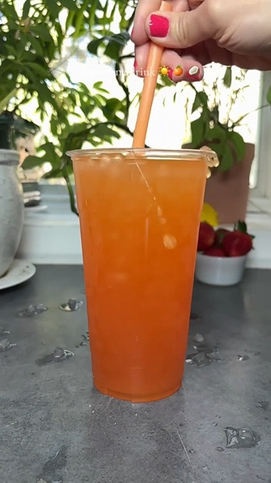 Okay I finally understand why everyone is obsessed with The Loaded Tea Shop. The flavors are SO good and it’s become my go-to afternoon drink when I want something fun and refreshing at home. ✨ #earnscommissions #loadedtea #drinkmix #drinktok #iceddrinks