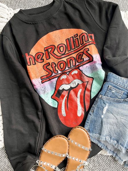 This cute Rolling Stones band Sweatshirt is on sale right now for under $20 in all sizes. Also comes in a T-shirt version.
Sandals on sale under $40.

Band Sweatshirt • Rolling Stones • Graphic Sweatshirt • Fall Style • Fall Looks 

#rollingstones #bandsweatshirt #graphicsweatshirt

#LTKHoliday #LTKsalealert #LTKstyletip