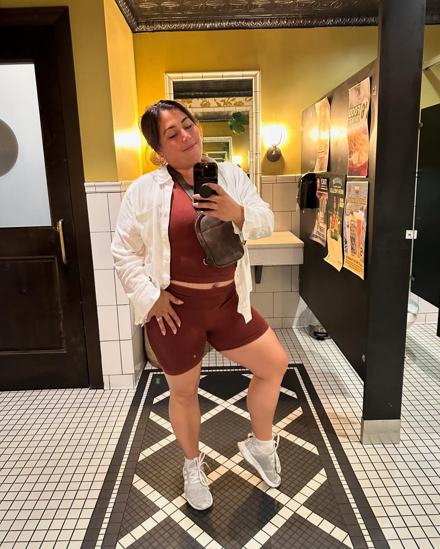 ☀️ summer temps // autumn vibes 🍂

Leaning into those fall colors in this rust set from JoyLab. 

I layered this athleisure look with my favorite button up — the boyfriend button up — from Lucky Brand.

I wore this look to a late lunch/early dinner followed by a humid visit to the park.

➡️ swipe for a surprise 😅 

#LTKActive #LTKMidsize #LTKFitness